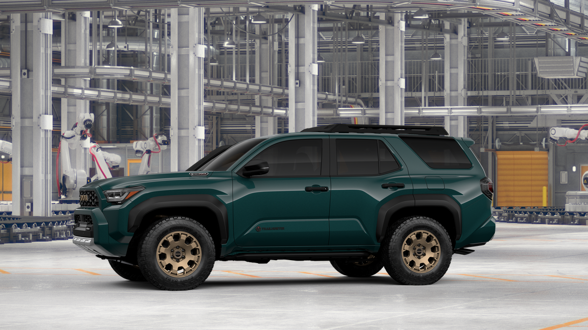 2026 Toyota 4Runner i-FORCE MAX Trailhunter