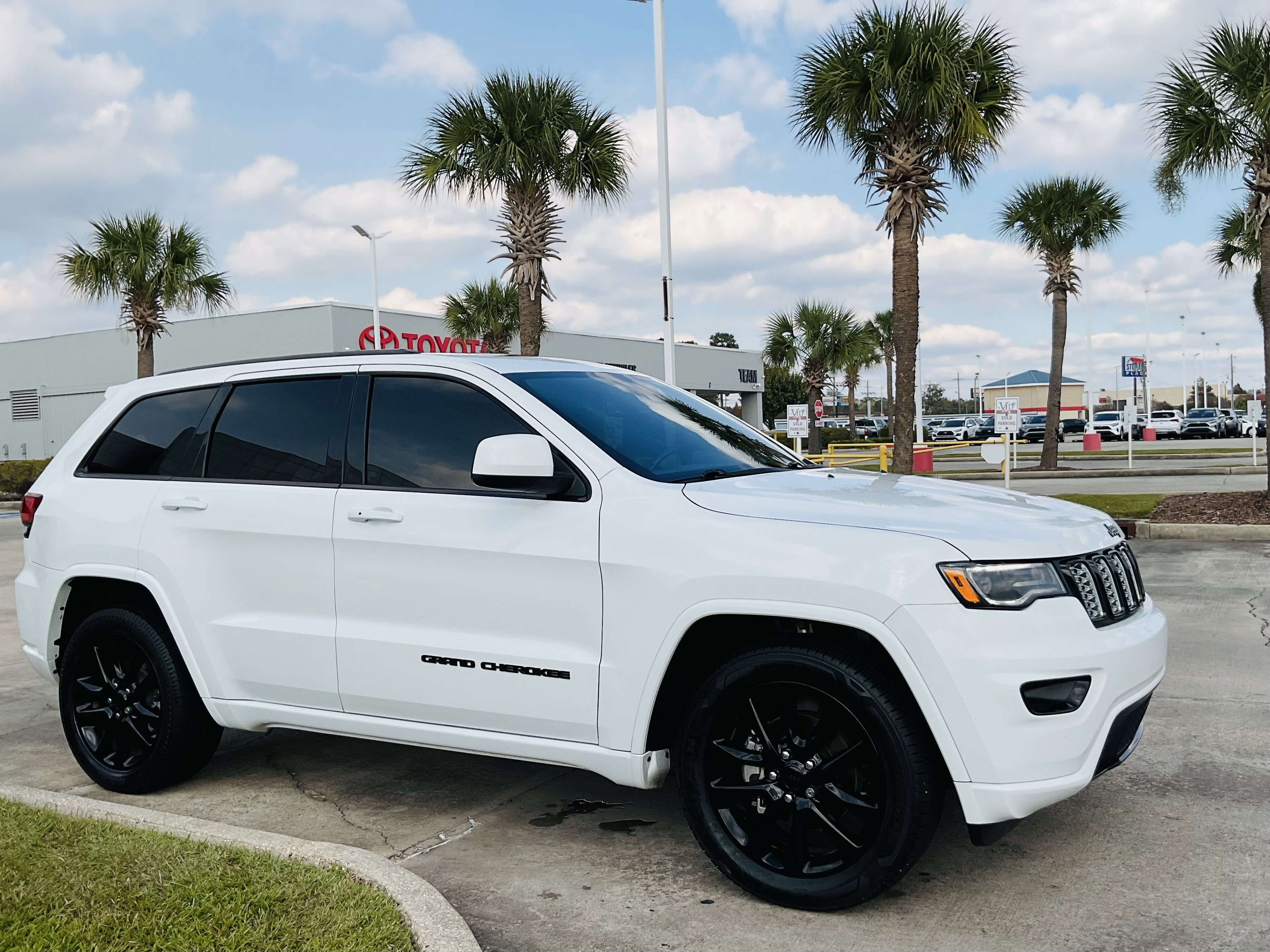 2020 Jeep Grand Cherokee Altitude
