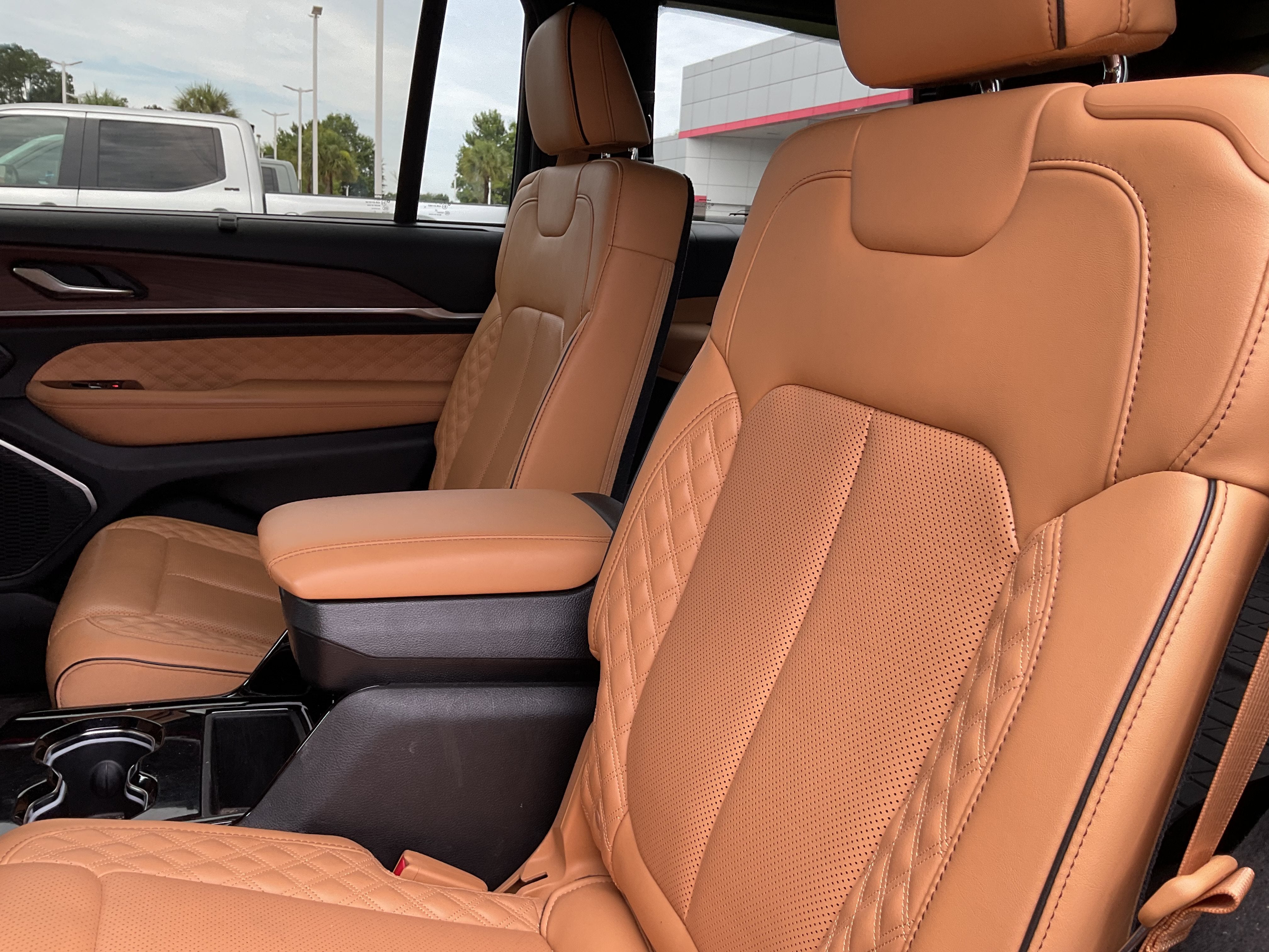 2022 Jeep Grand Cherokee L Summit