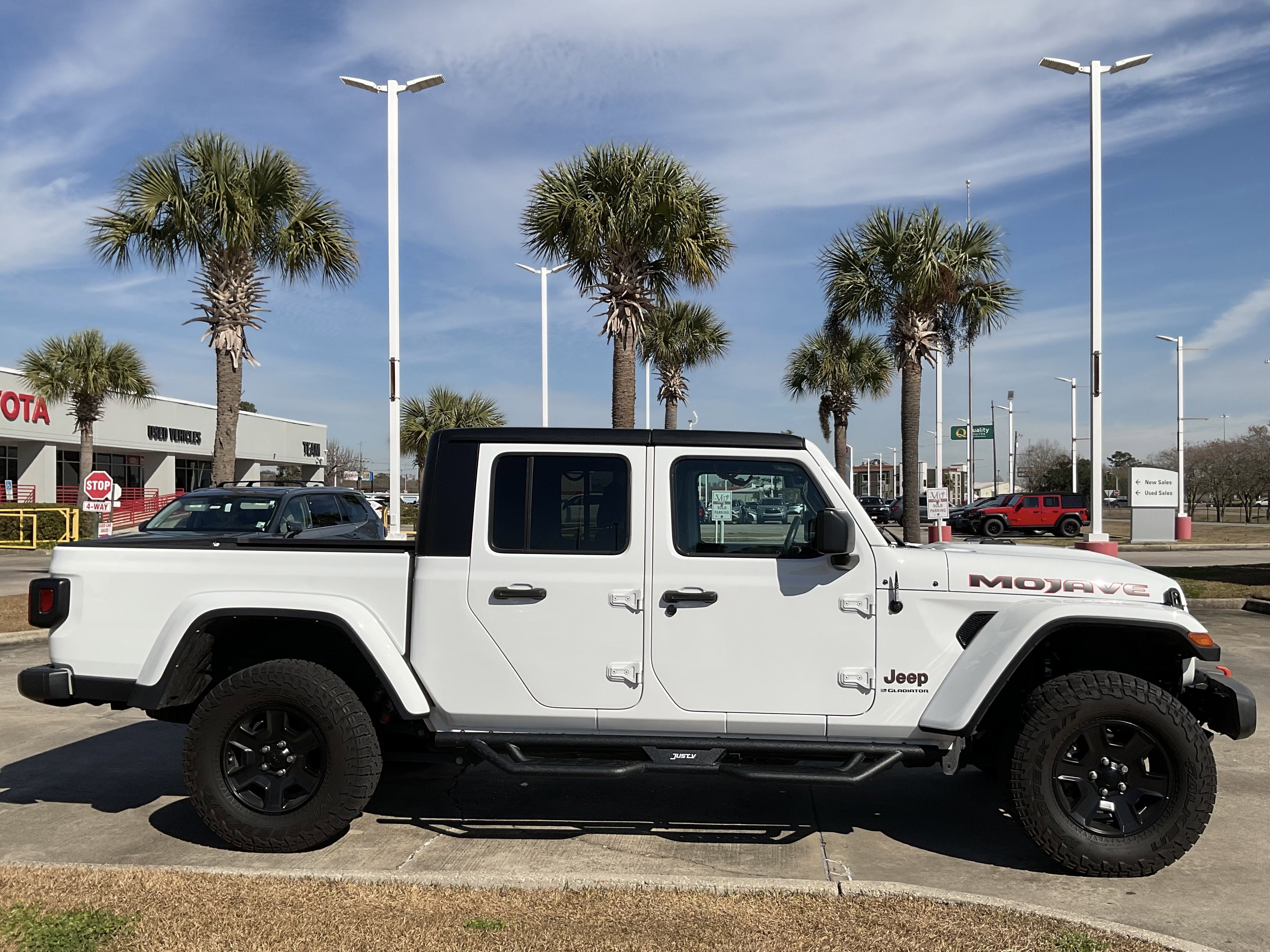 2023 Jeep Gladiator Mojave