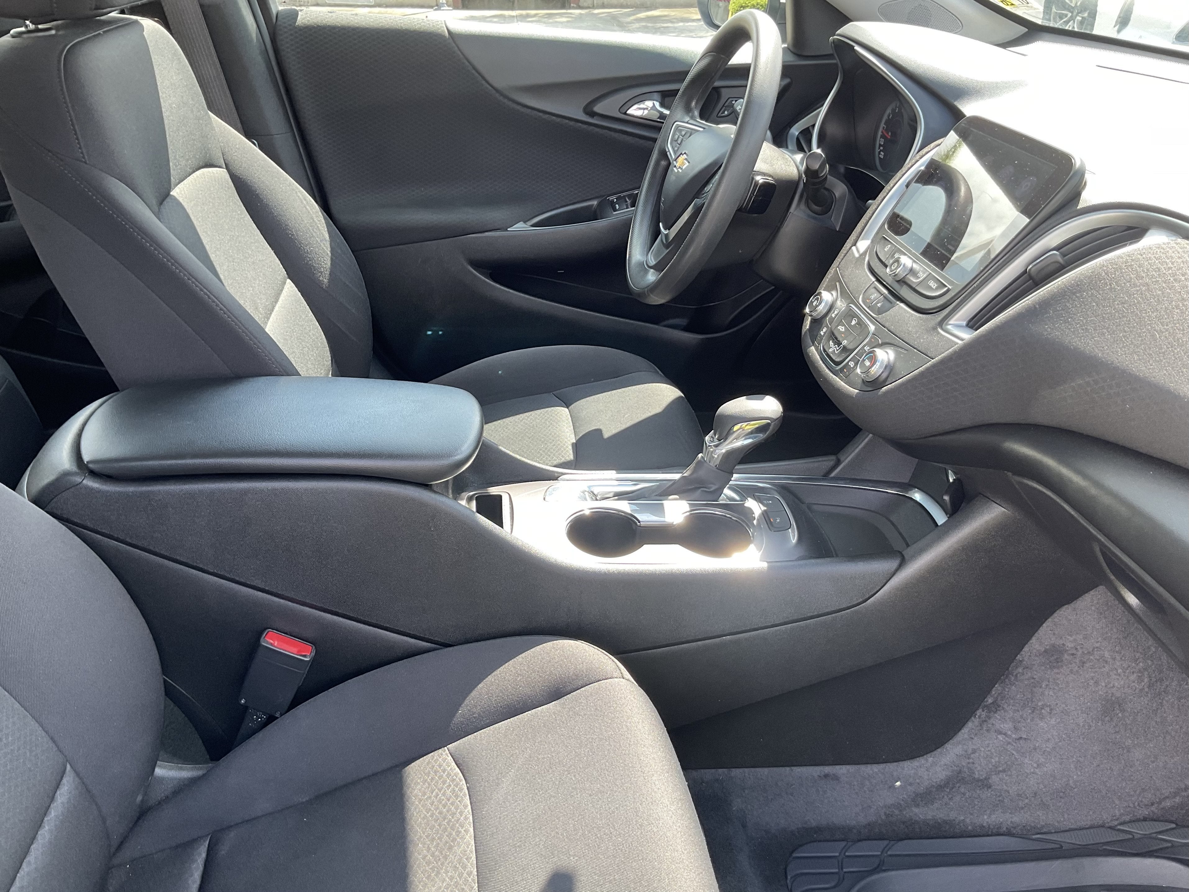 2022 Chevrolet Malibu LS