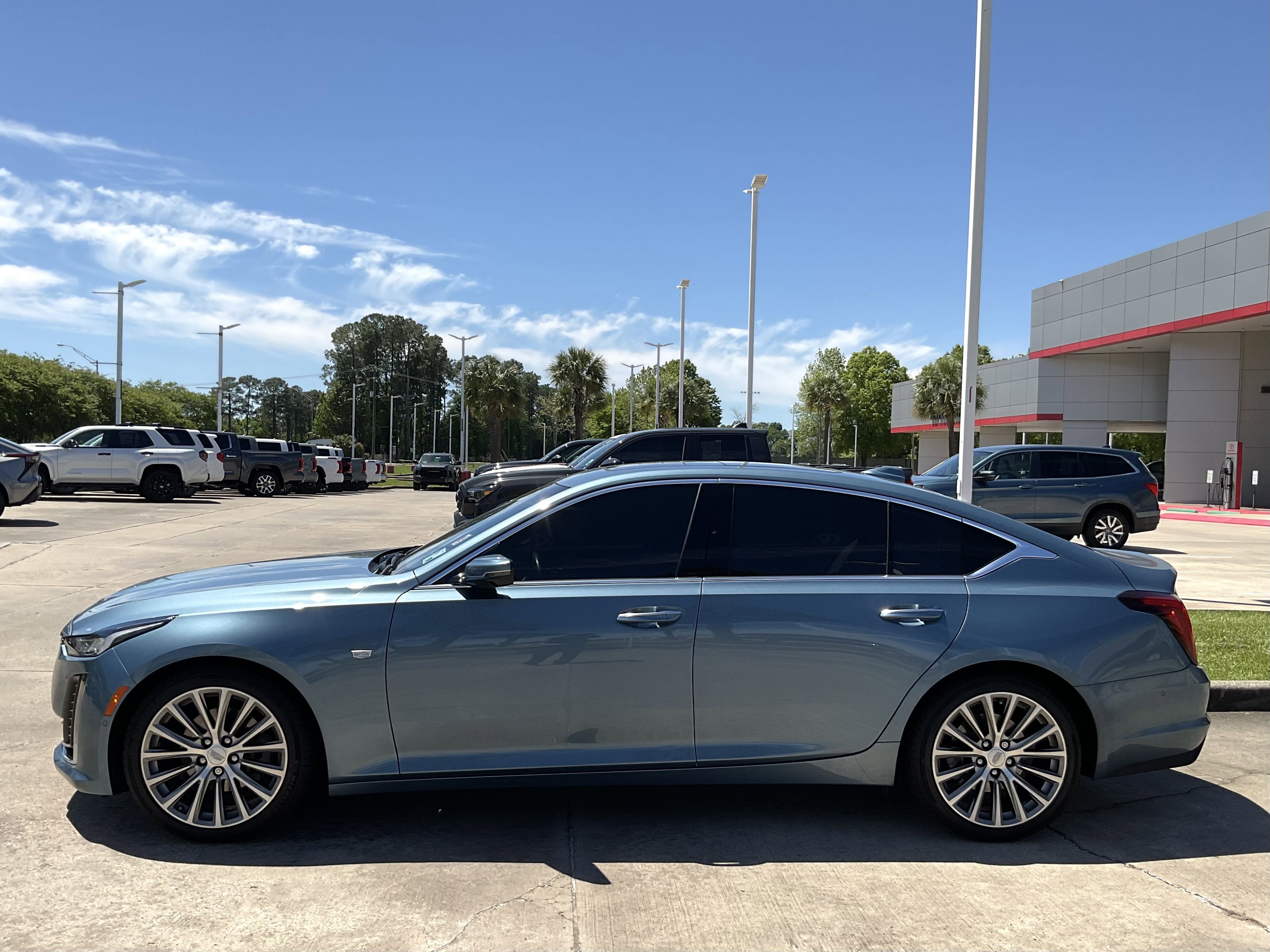 2023 Cadillac CT5 Premium Luxury