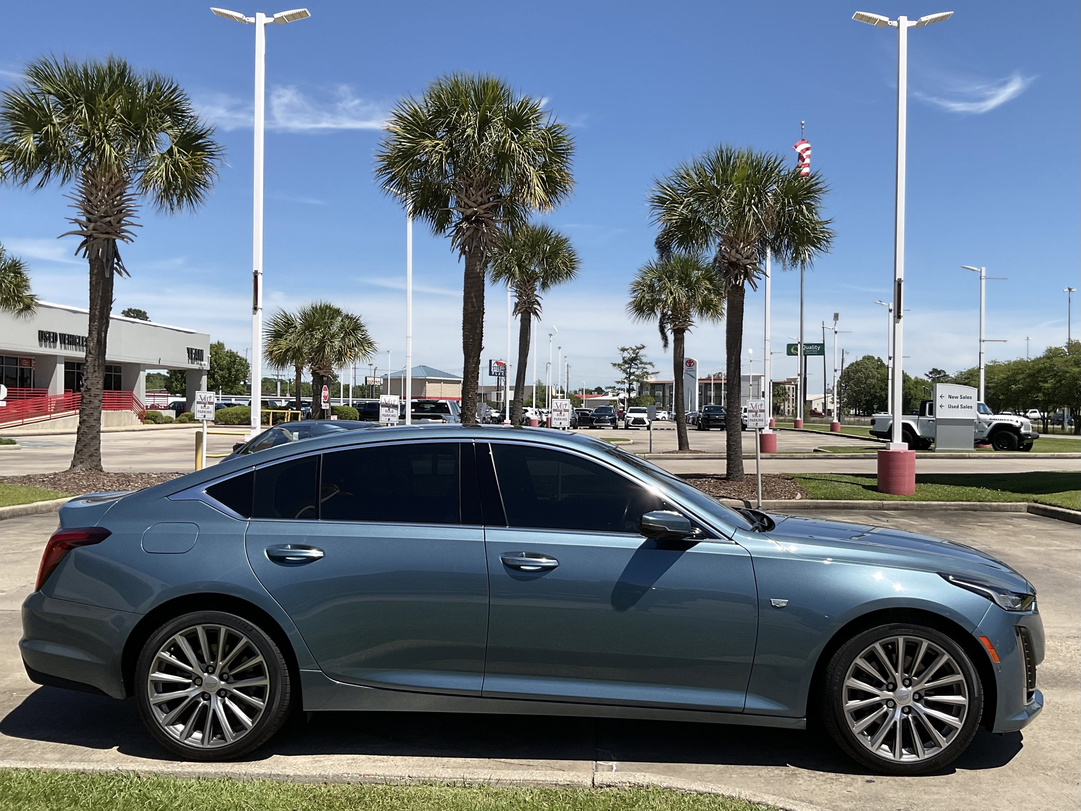 2023 Cadillac CT5 Premium Luxury