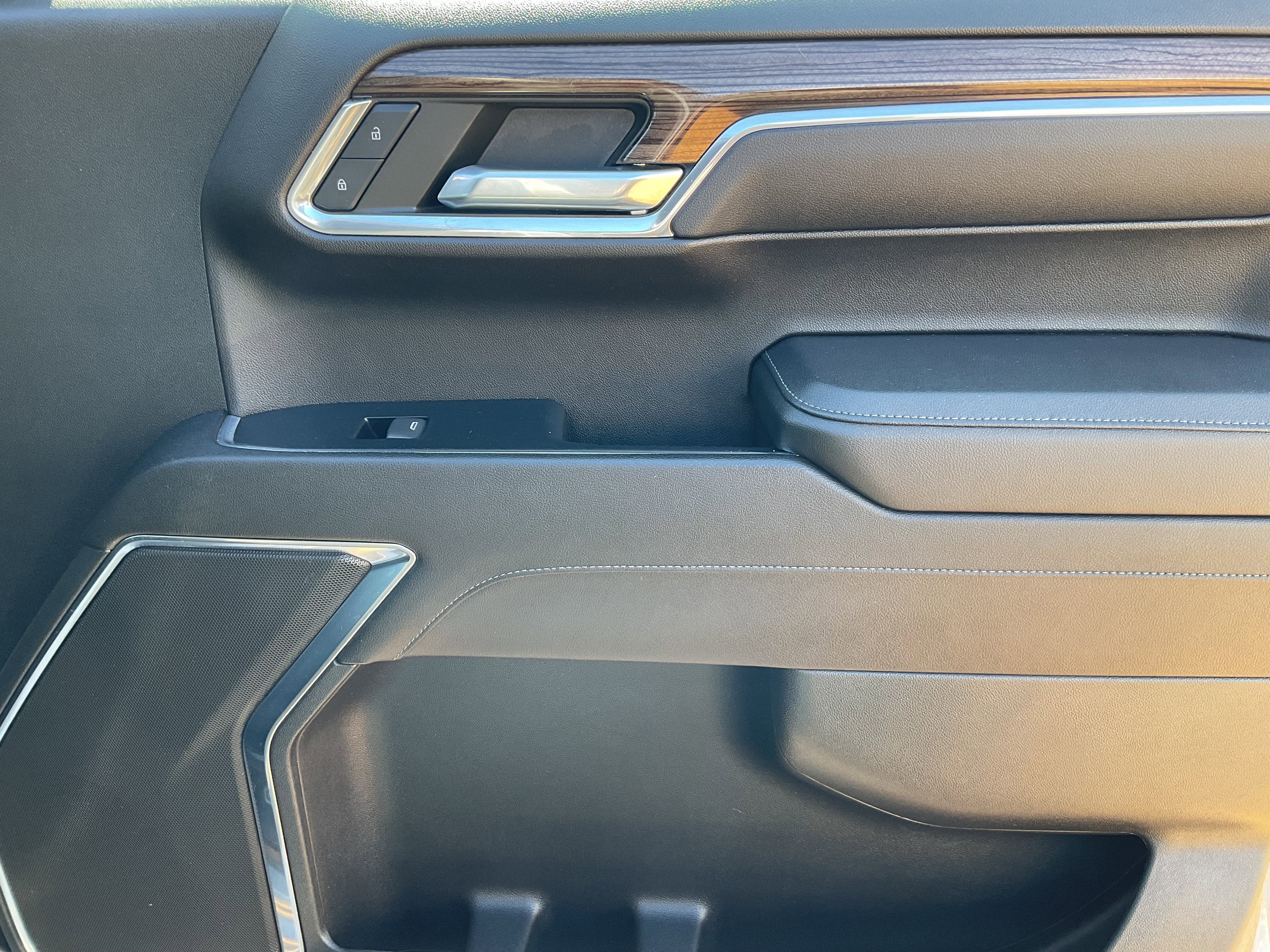 2023 Chevrolet Silverado LT