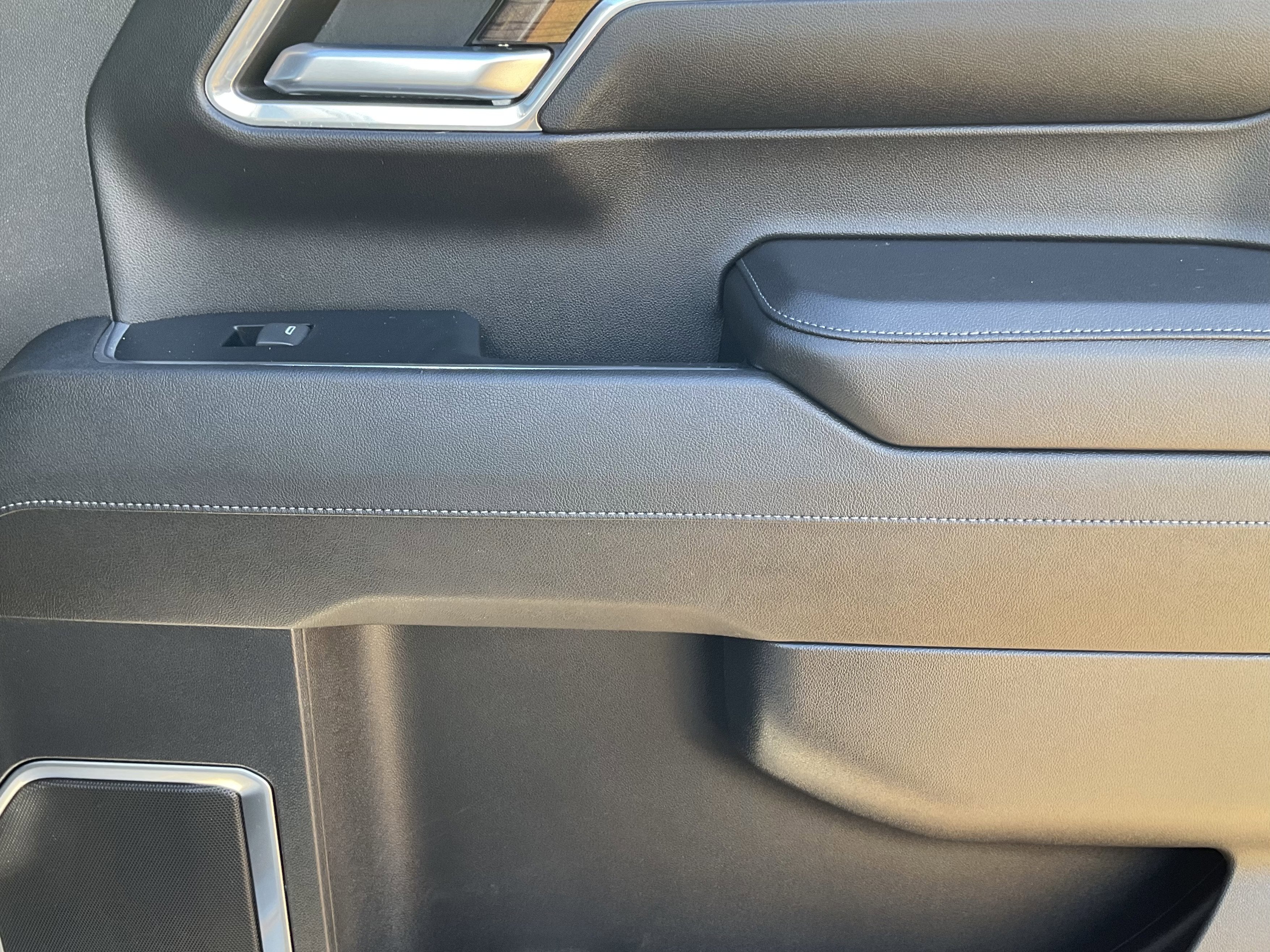 2023 Chevrolet Silverado LT