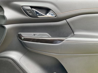 2021 GMC Acadia AT4
