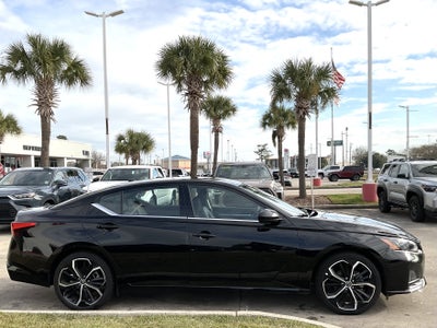 2025 Nissan Altima SR