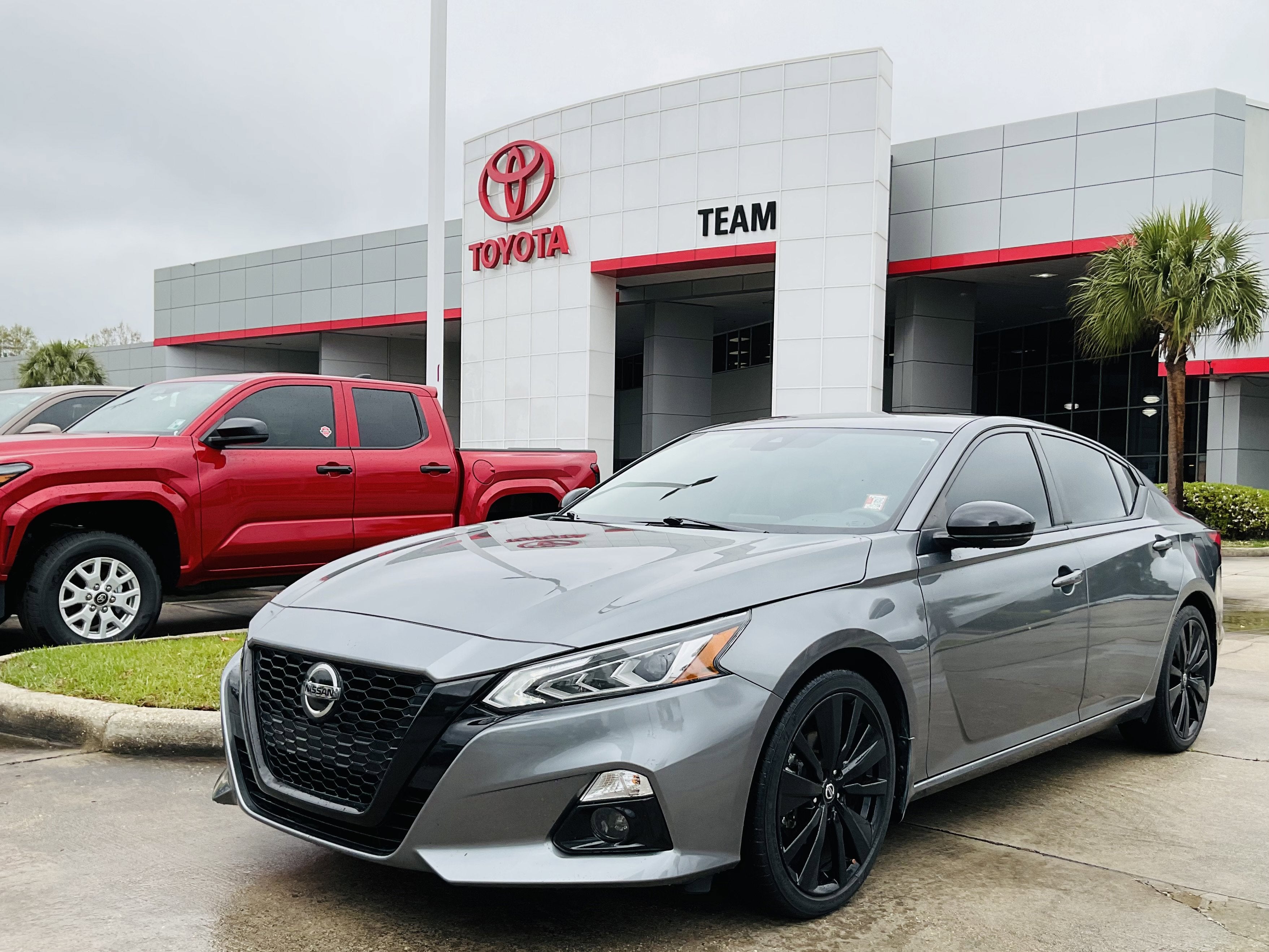 2022 Nissan Altima 2.5 SR