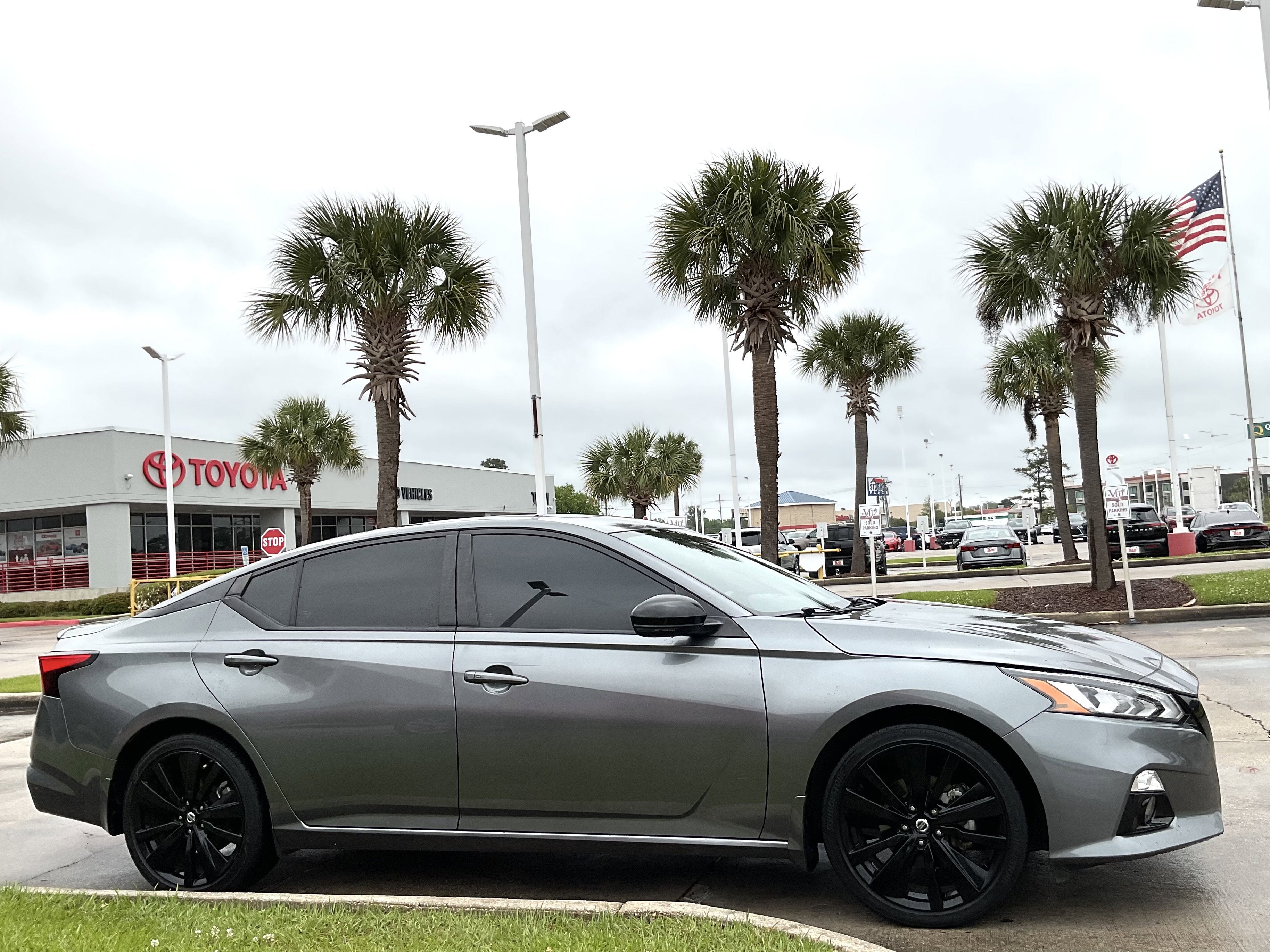 2022 Nissan Altima 2.5 SR