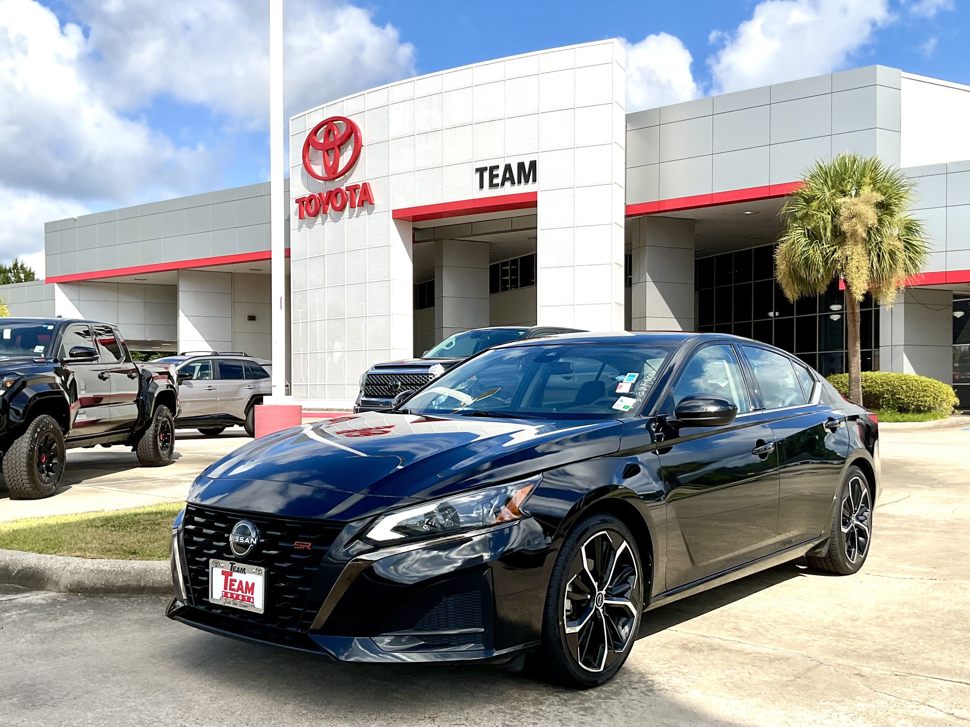 2024 Nissan Altima 2.5 SR