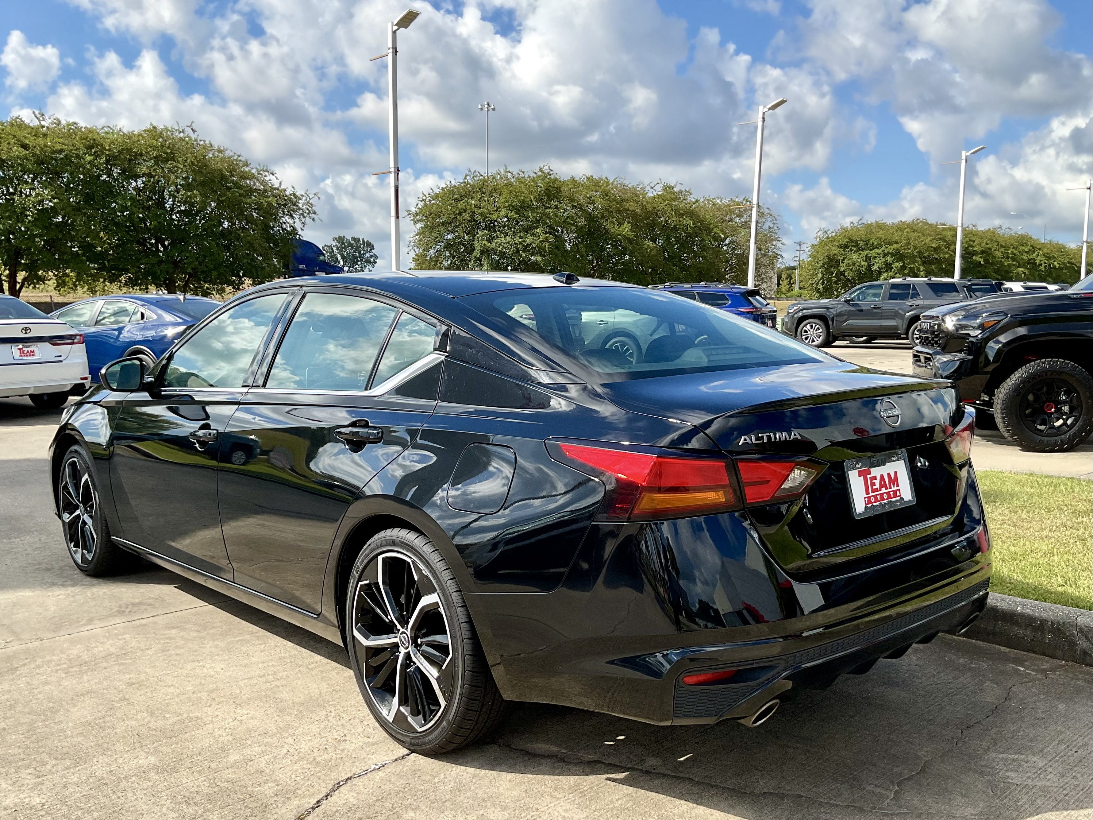 2024 Nissan Altima 2.5 SR