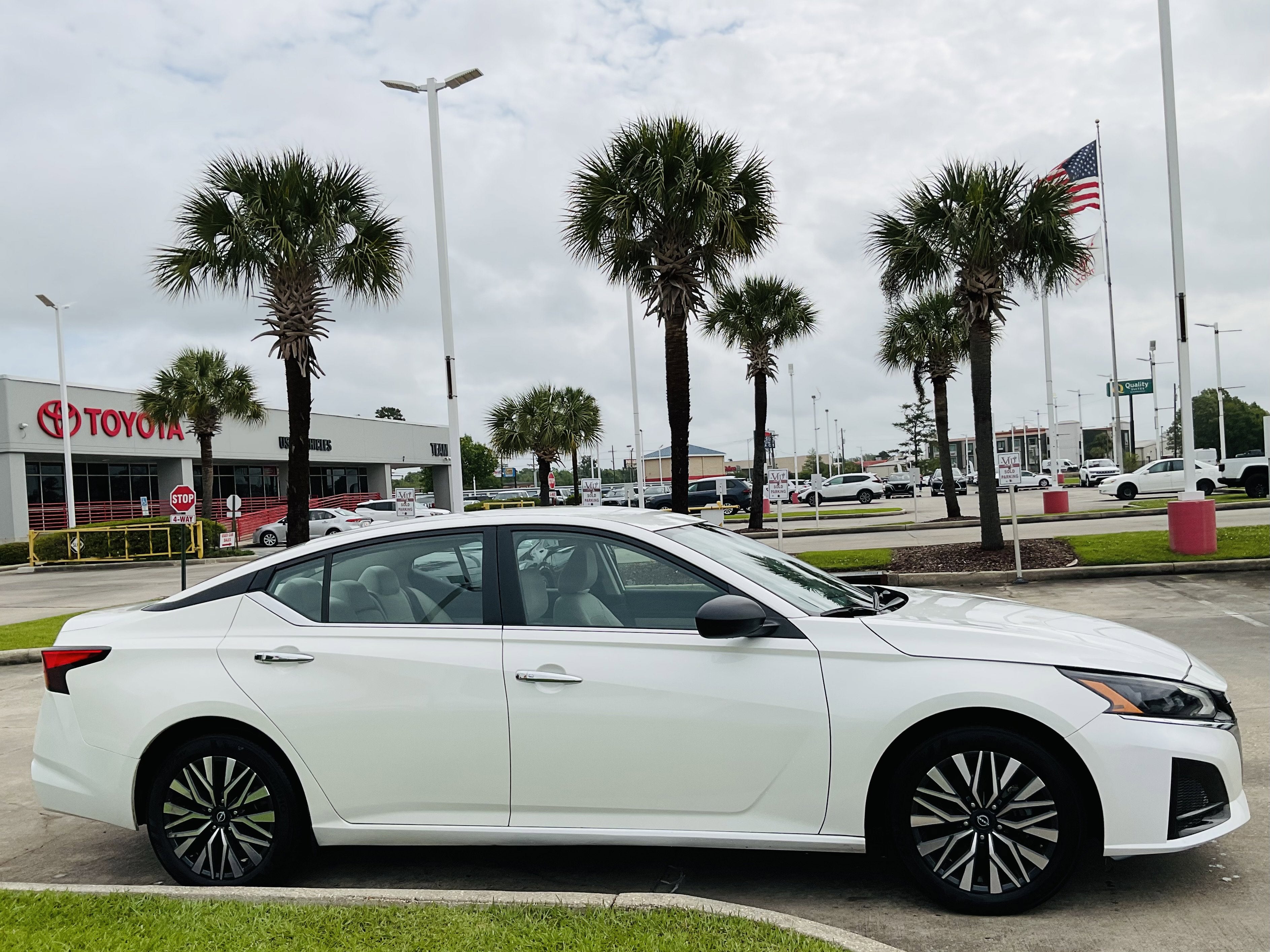 2025 Nissan Altima SV