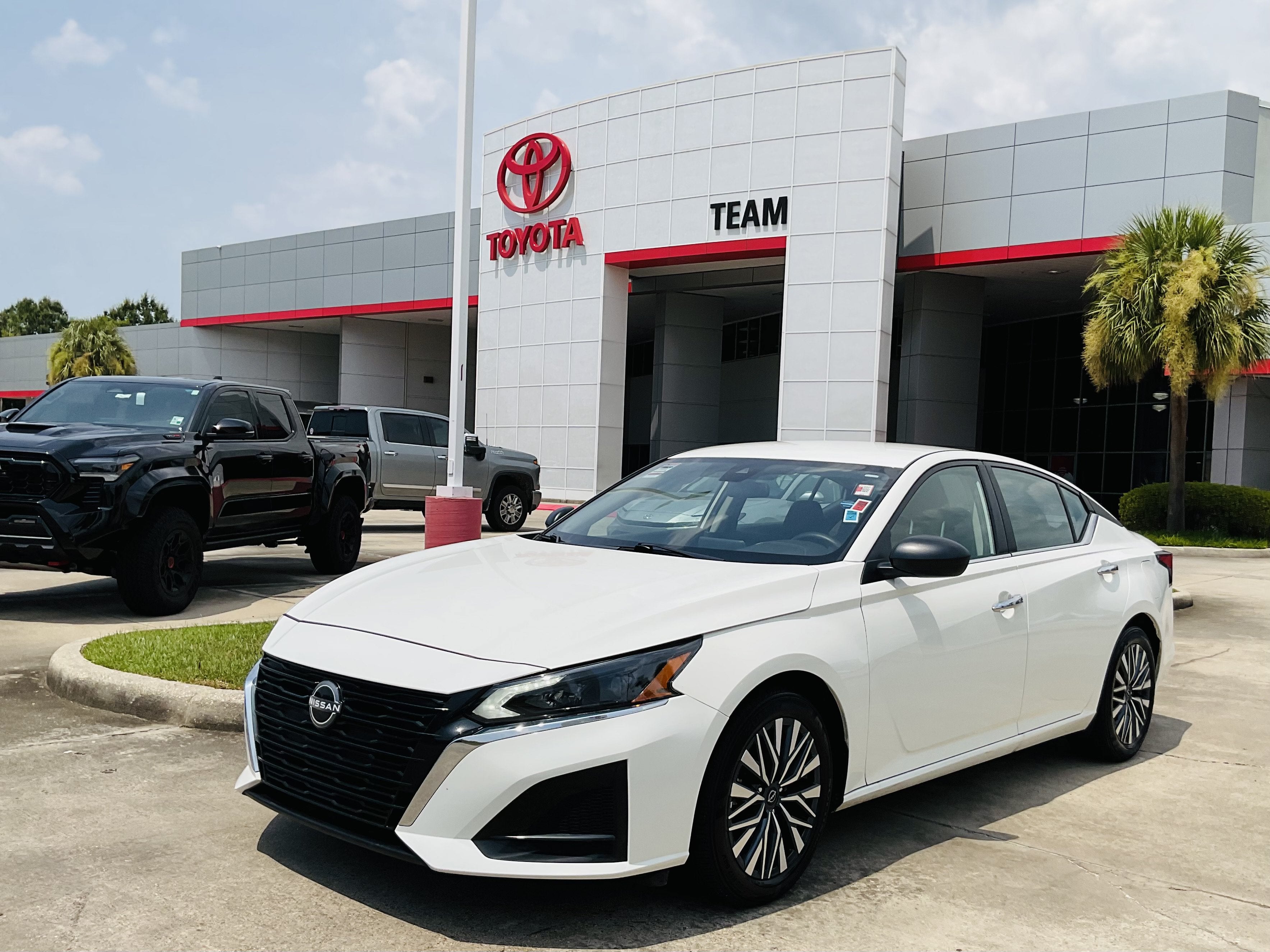 2025 Nissan Altima SV - Photo 20