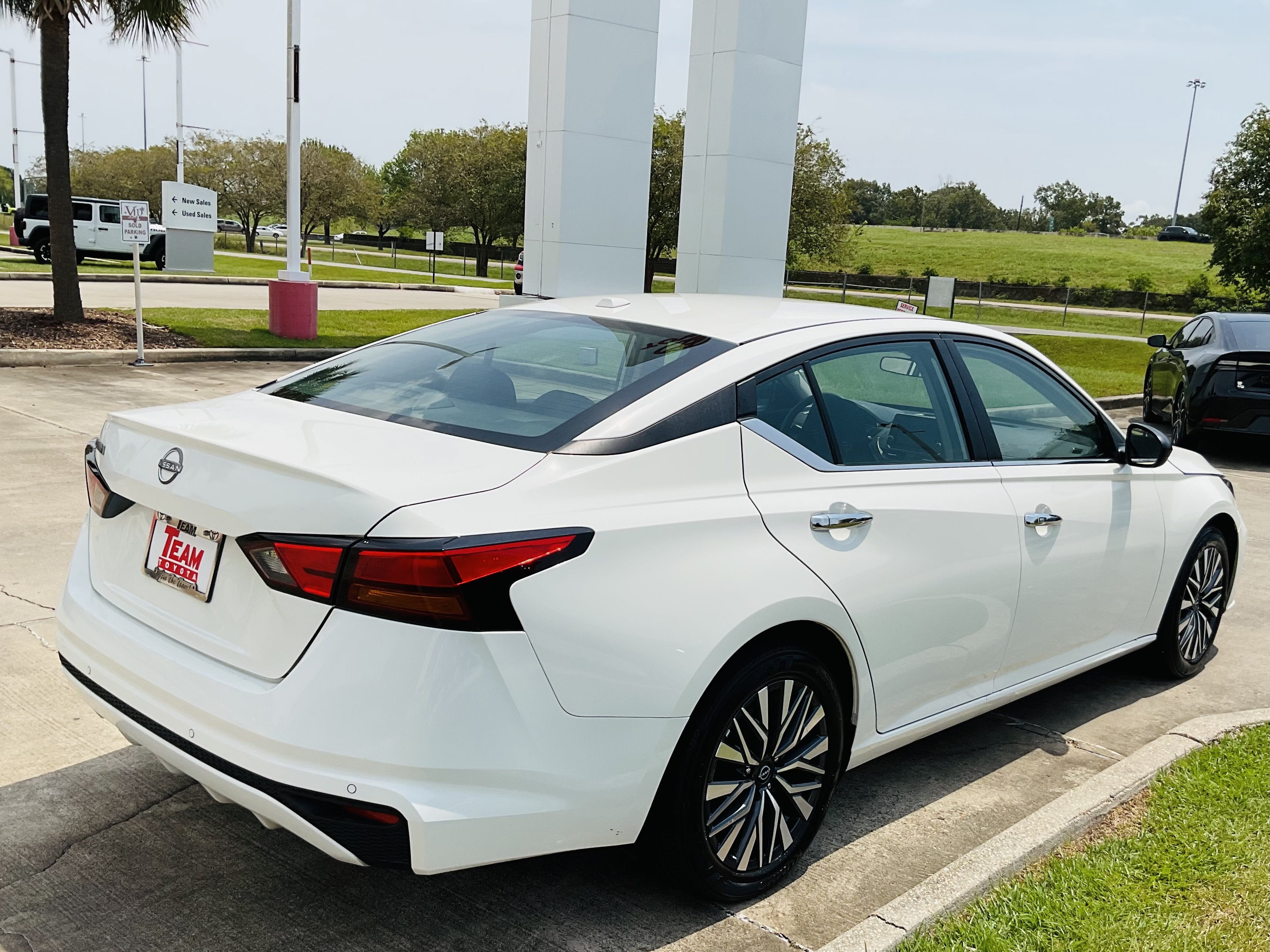 2025 Nissan Altima SV