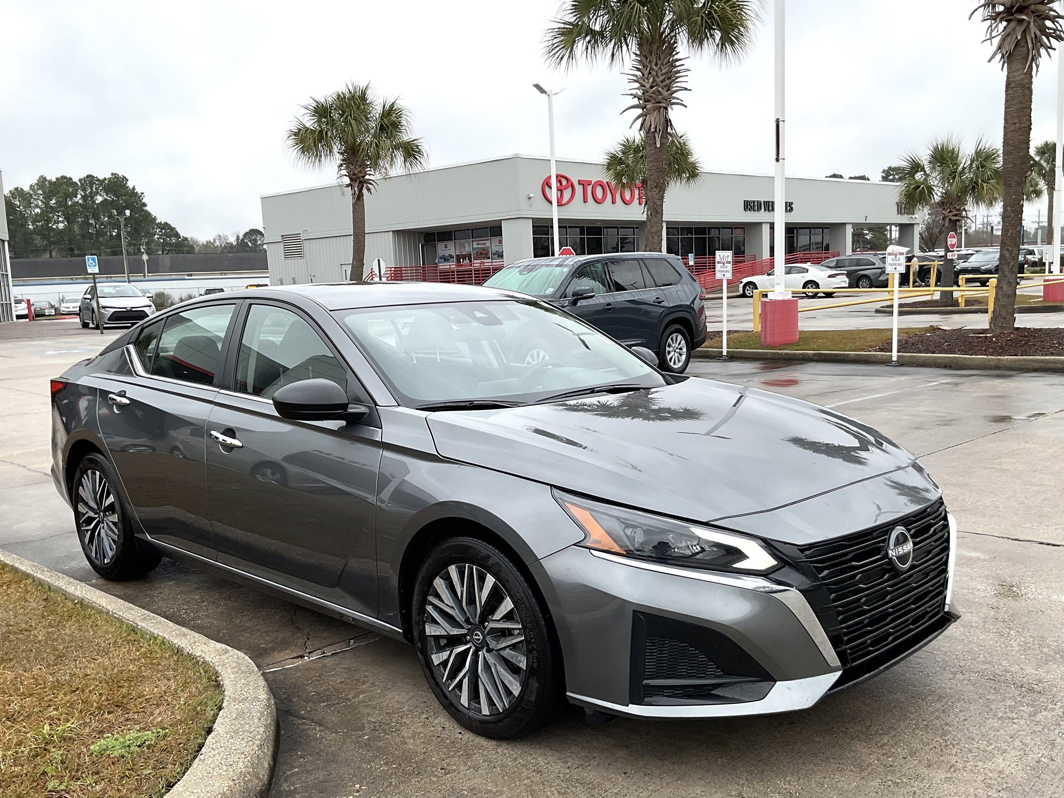 2025 Nissan Altima SV