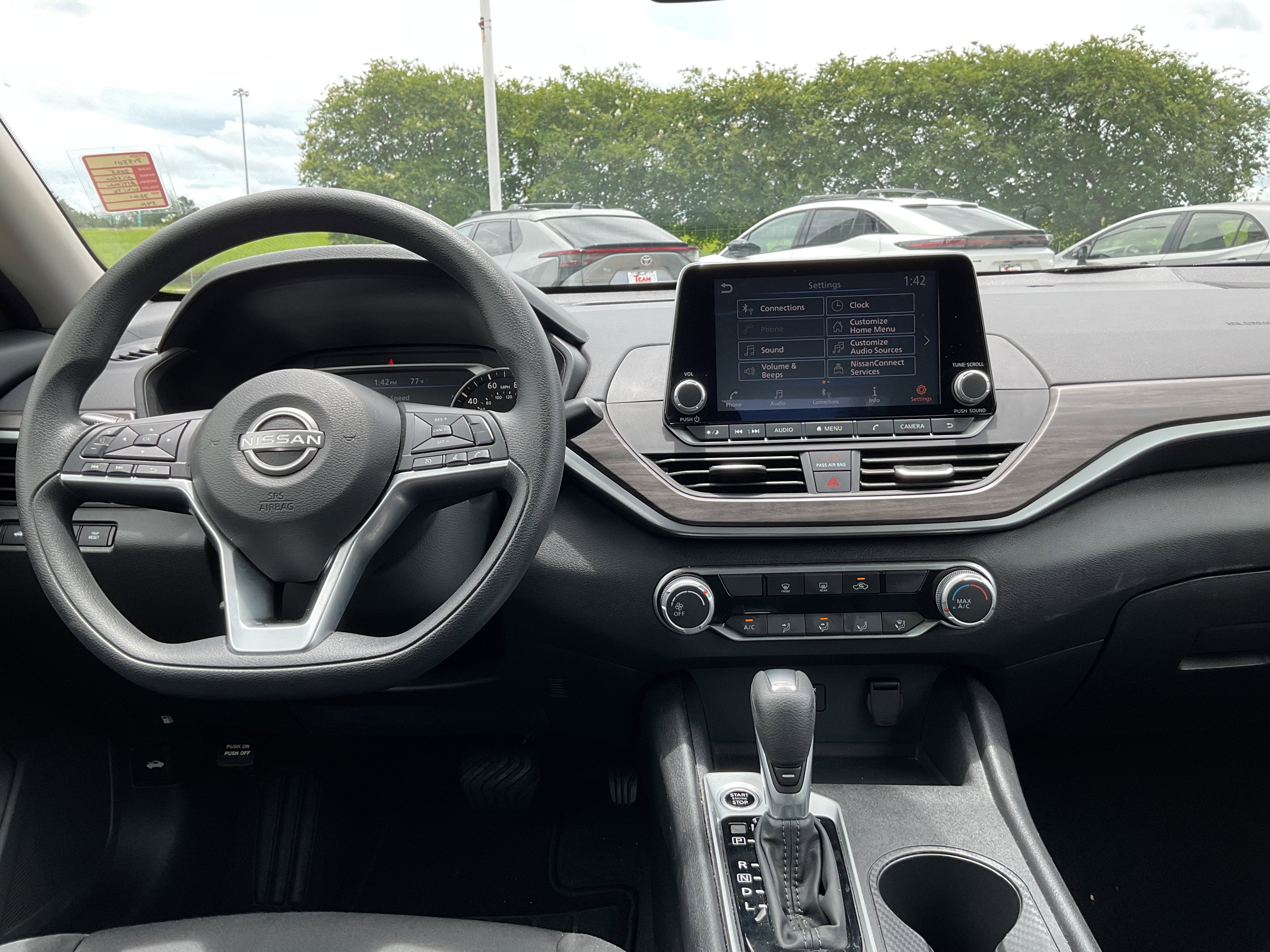 2025 Nissan Altima SV