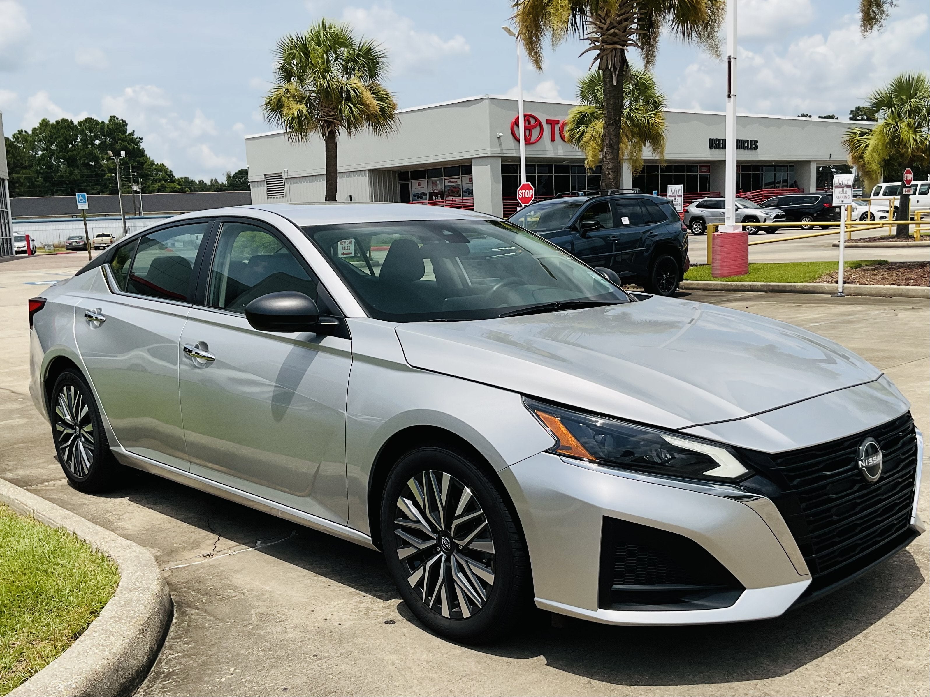 2024 Nissan Altima 2.5 SV