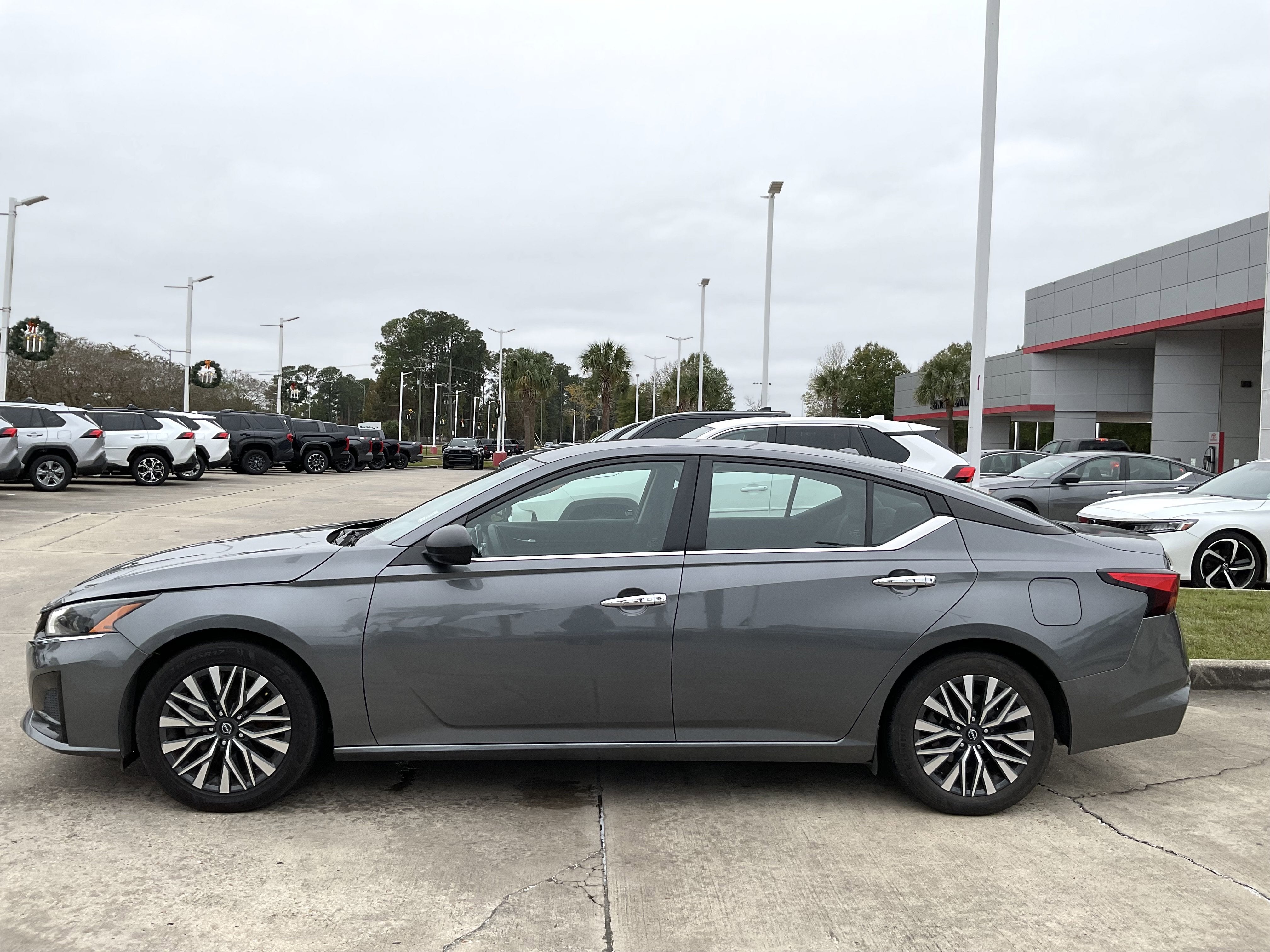 2024 Nissan Altima 2.5 SV