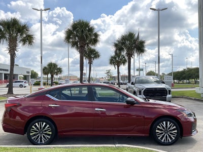 2025 Nissan Altima SV