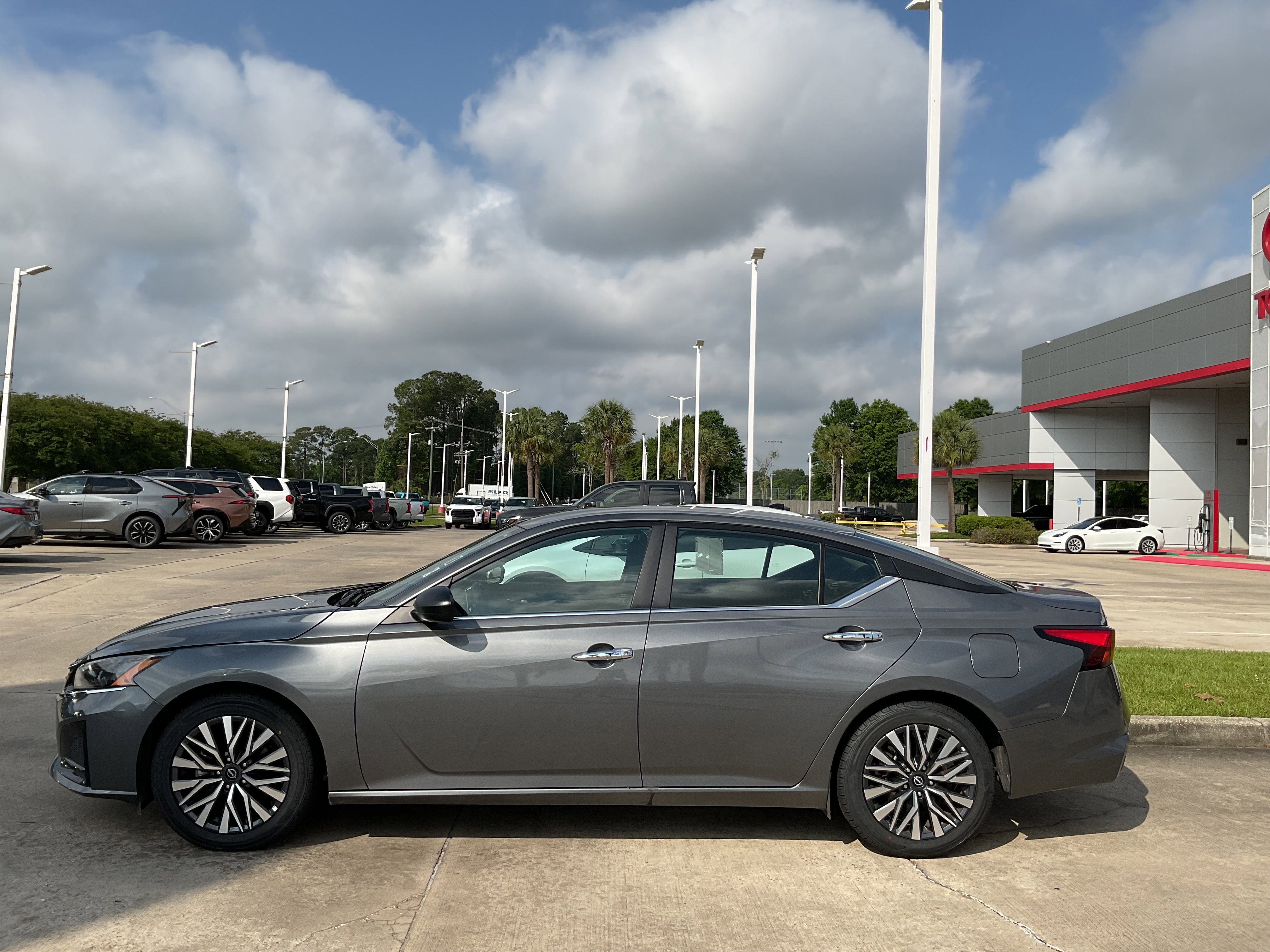 2025 Nissan Altima SV