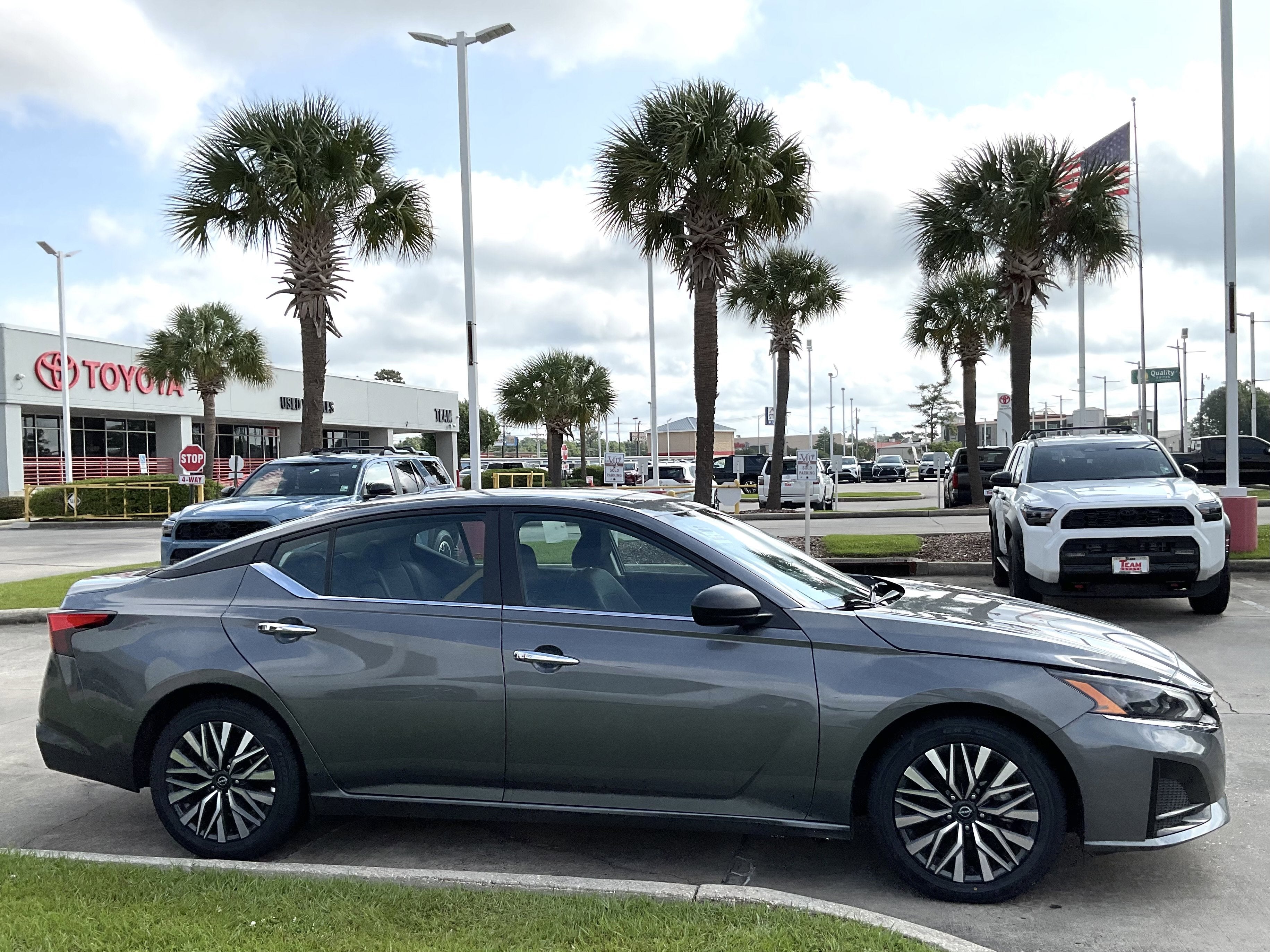 2025 Nissan Altima SV