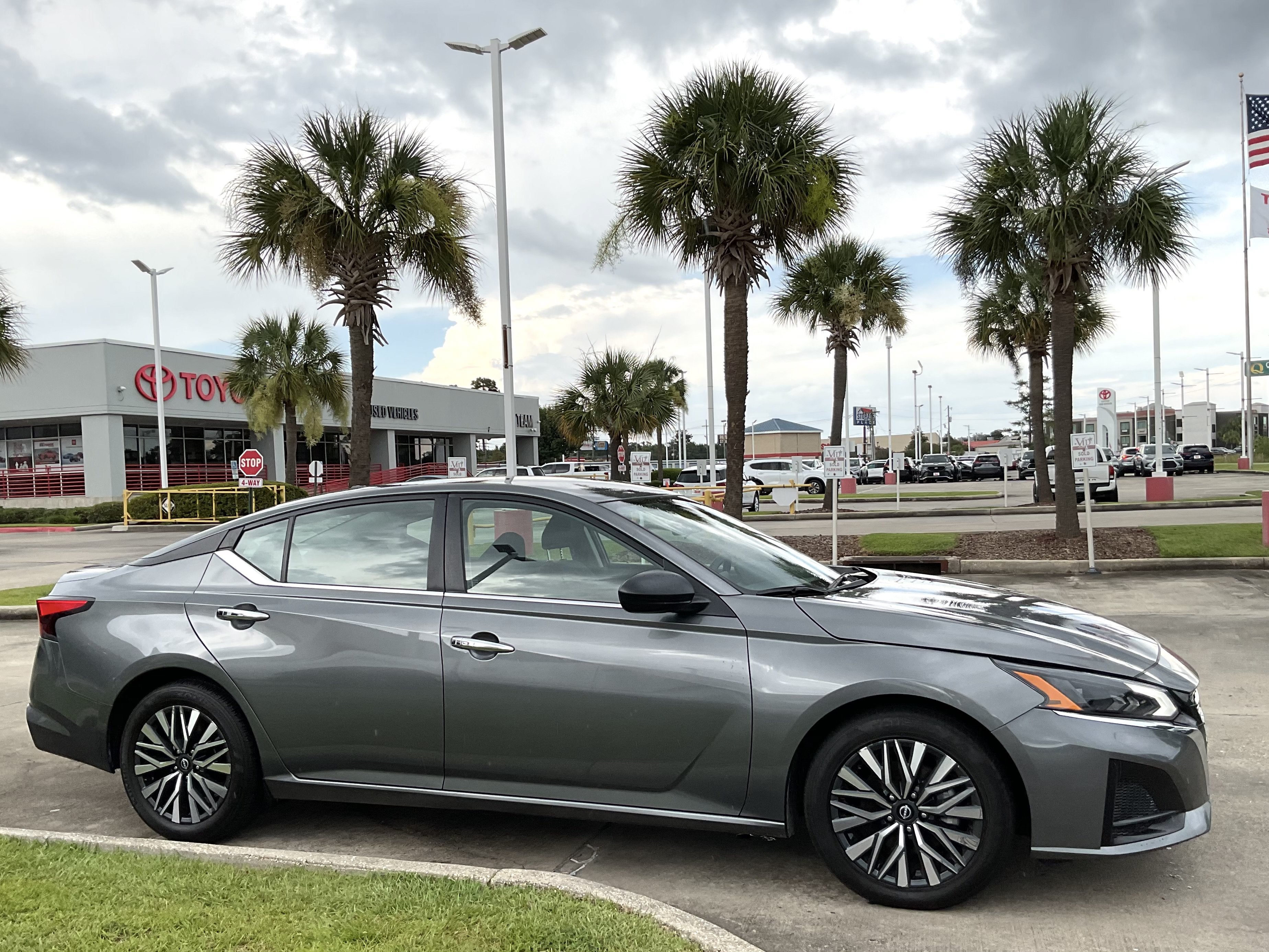 2024 Nissan Altima 2.5 SV