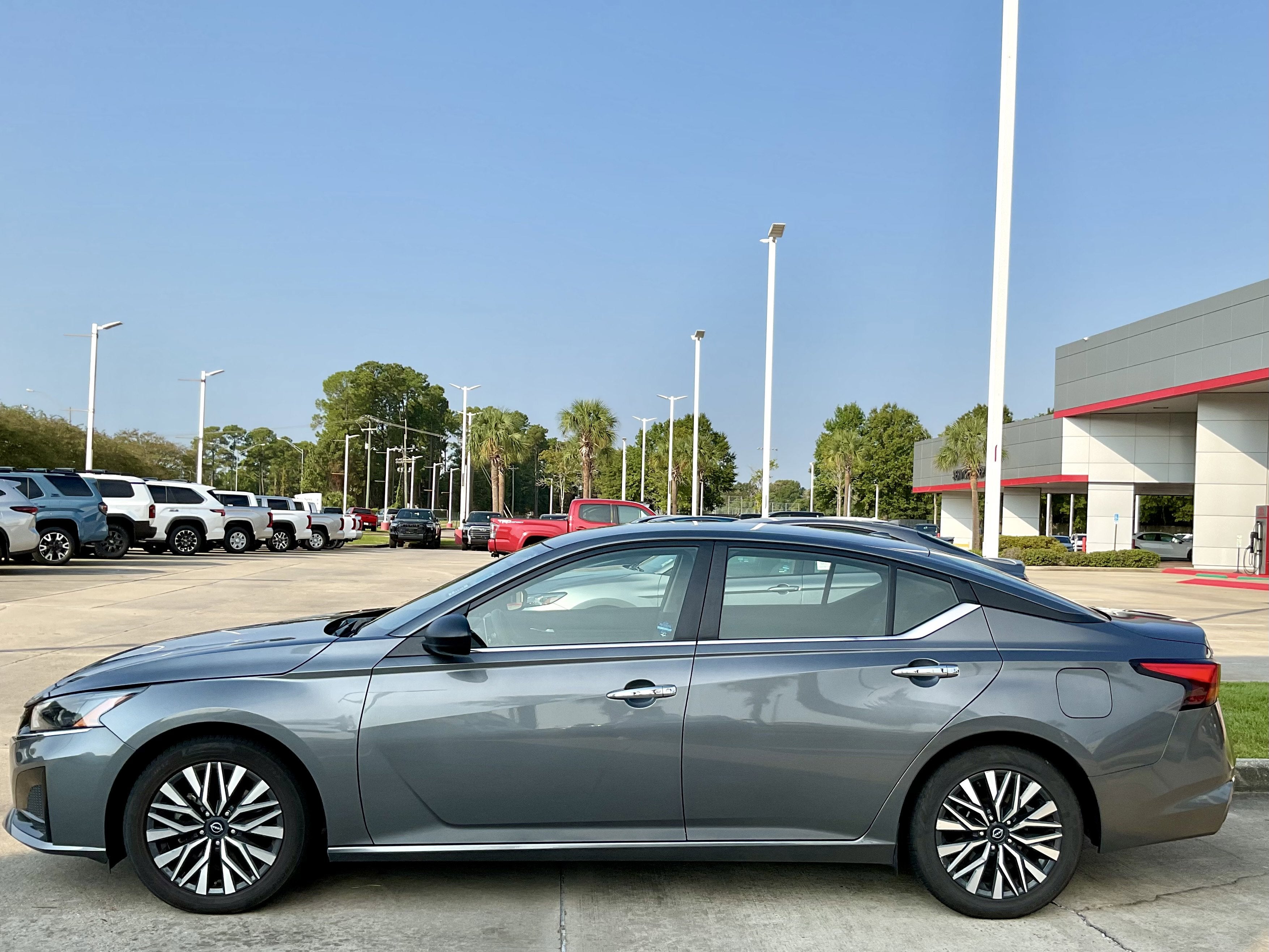 2024 Nissan Altima 2.5 SV