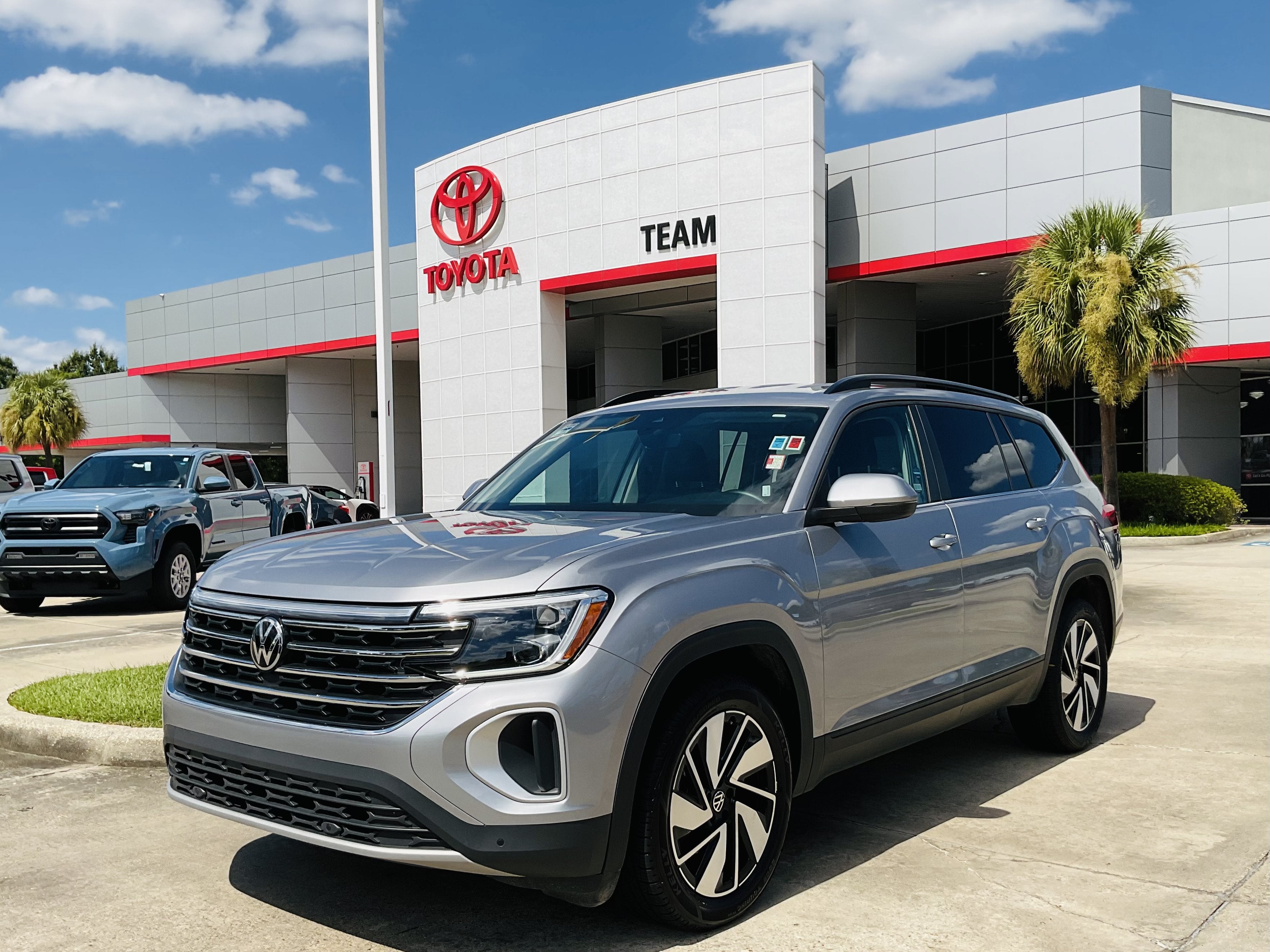 2026 Volkswagen Atlas 2.0T SE w/Technology