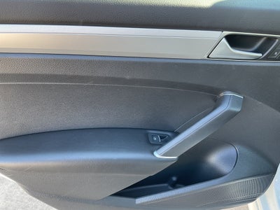 2016 Volkswagen Passat 1.8T S