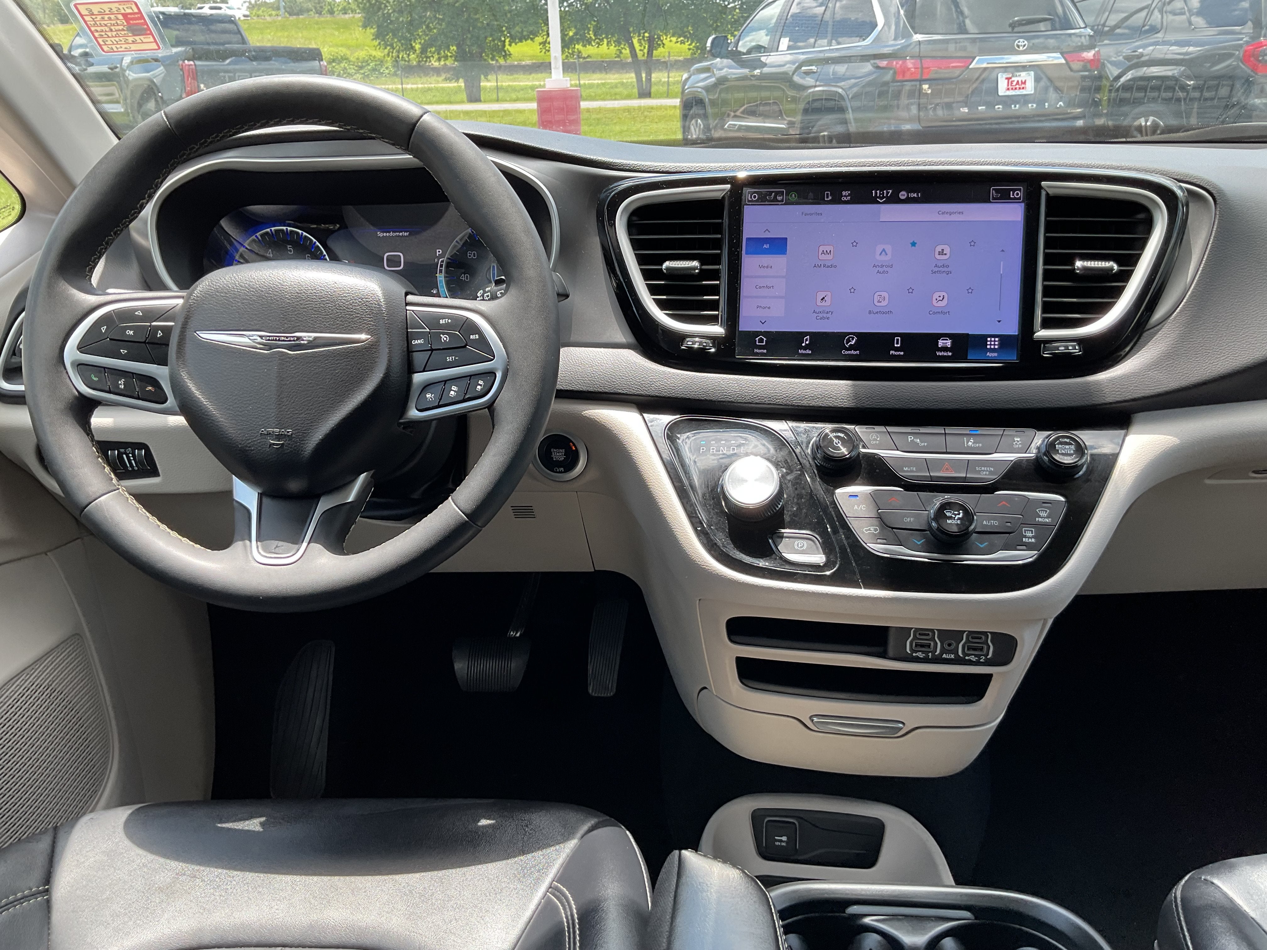 2024 Chrysler Pacifica Touring L