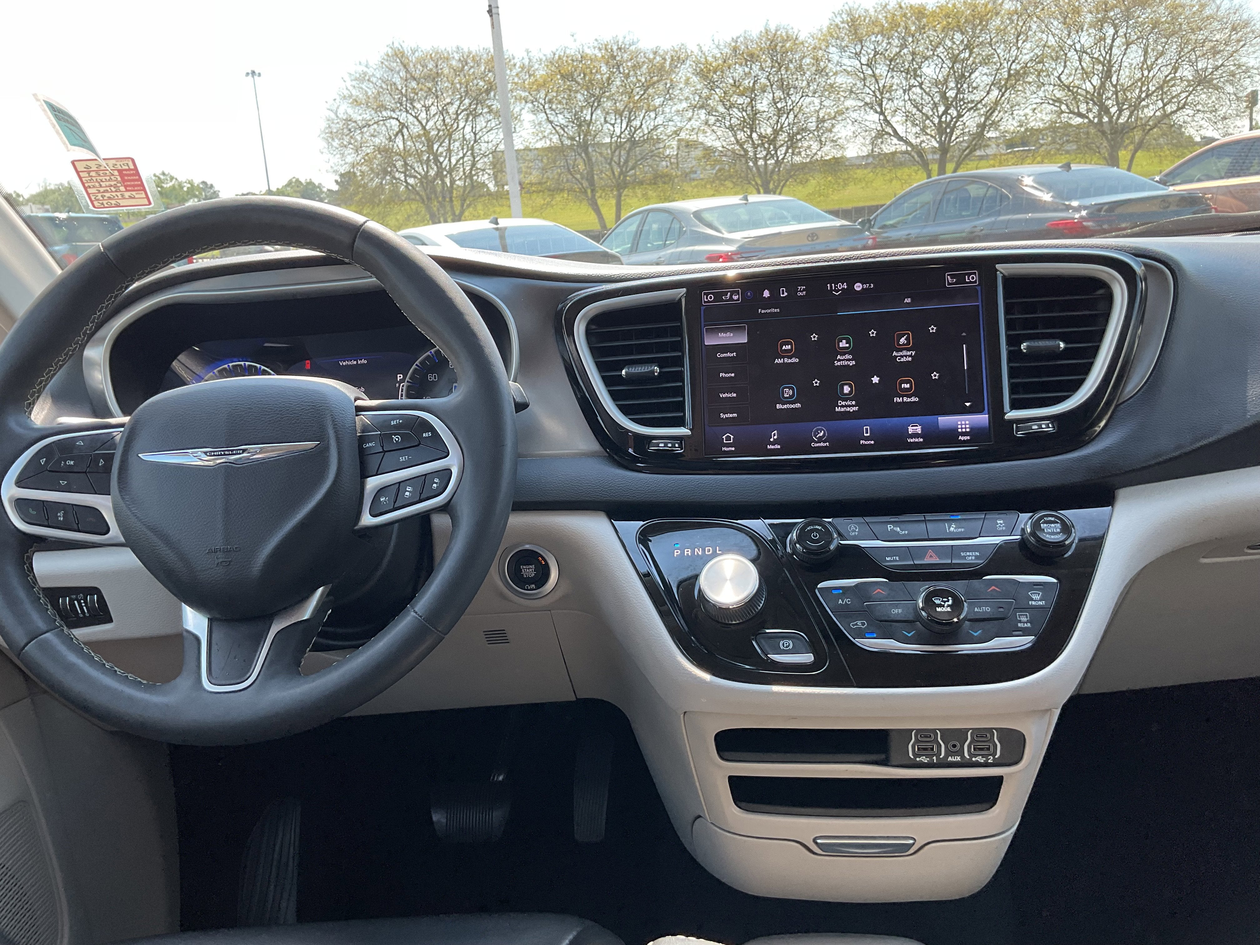 2023 Chrysler Pacifica Touring L