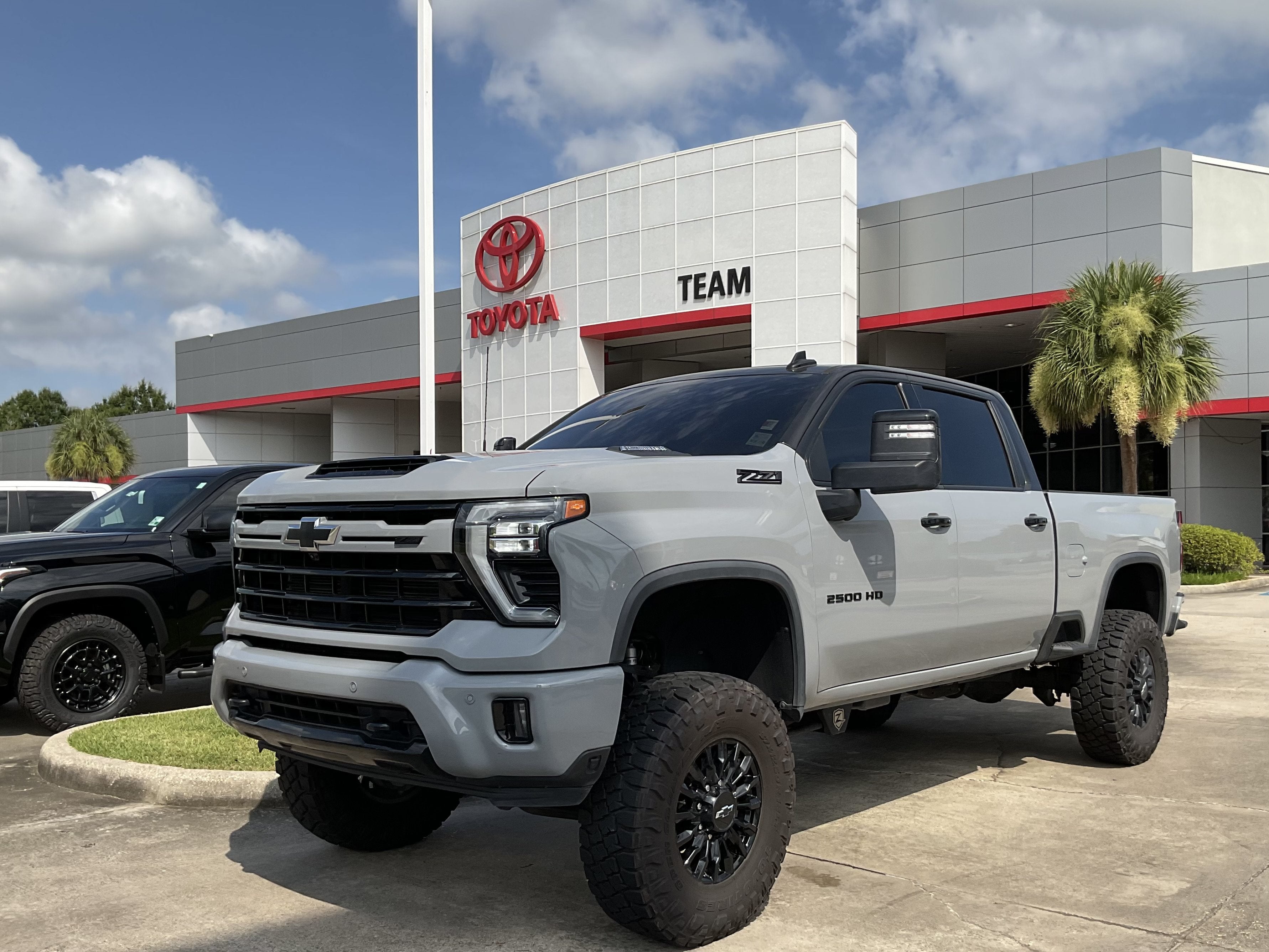 2024 Chevrolet Silverado HD LTZ