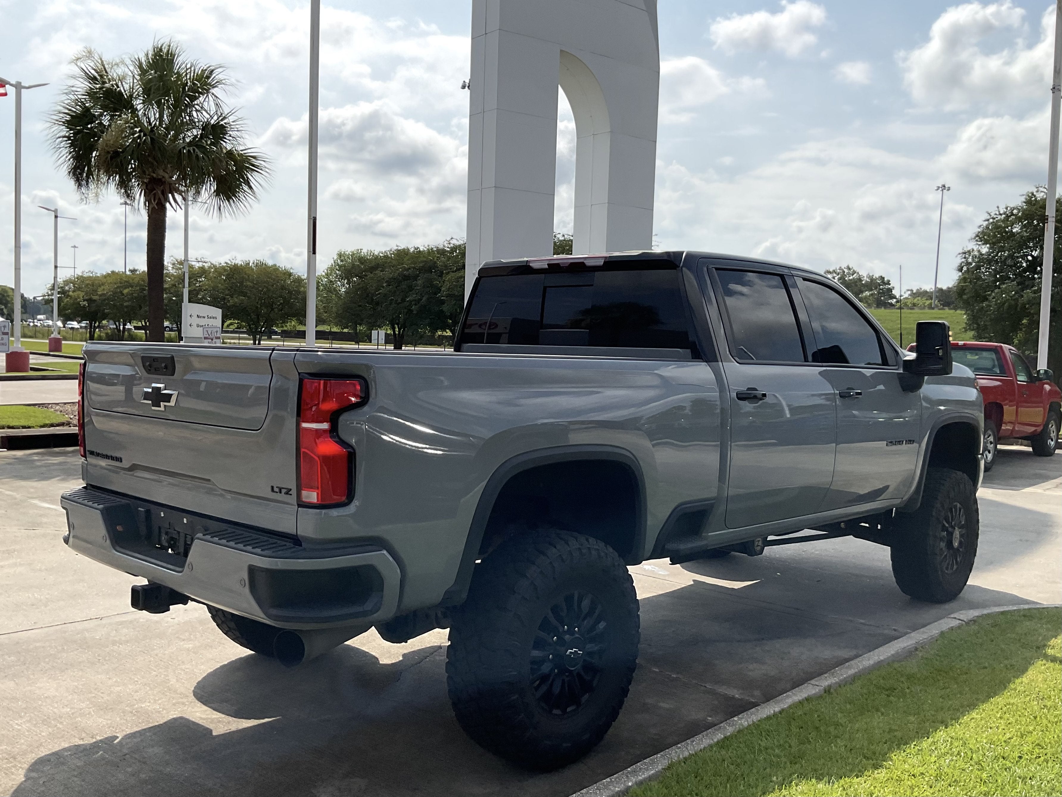 2024 Chevrolet Silverado HD LTZ