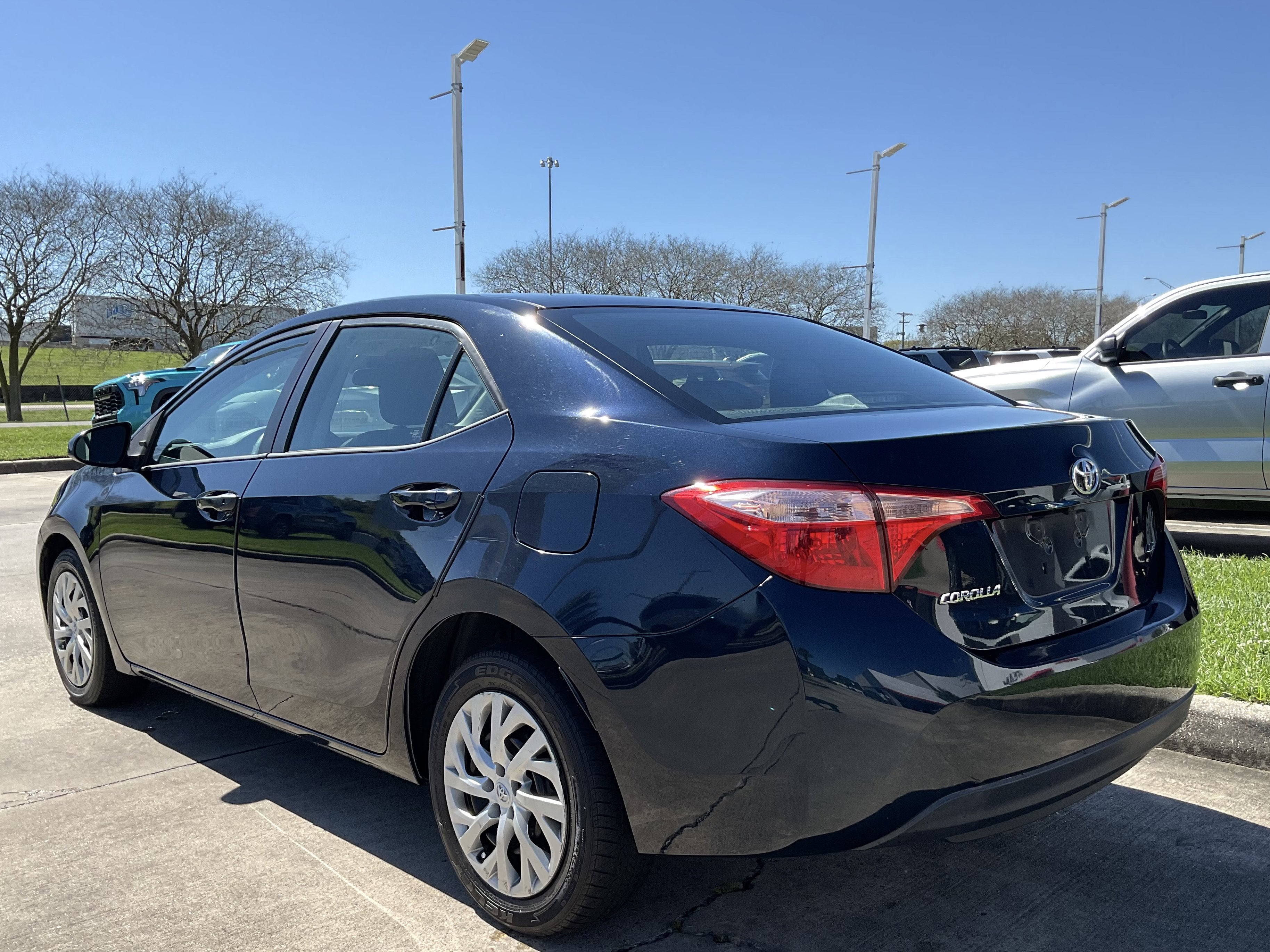2019 Toyota COROLLA LE