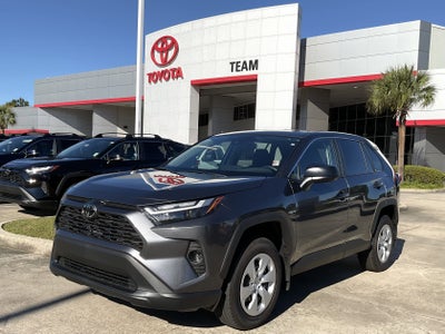 2025 Toyota RAV4 LE