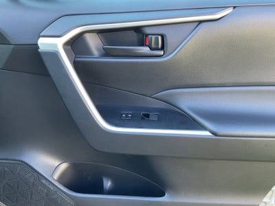 2025 Toyota RAV4 HYBRID Hybrid LE