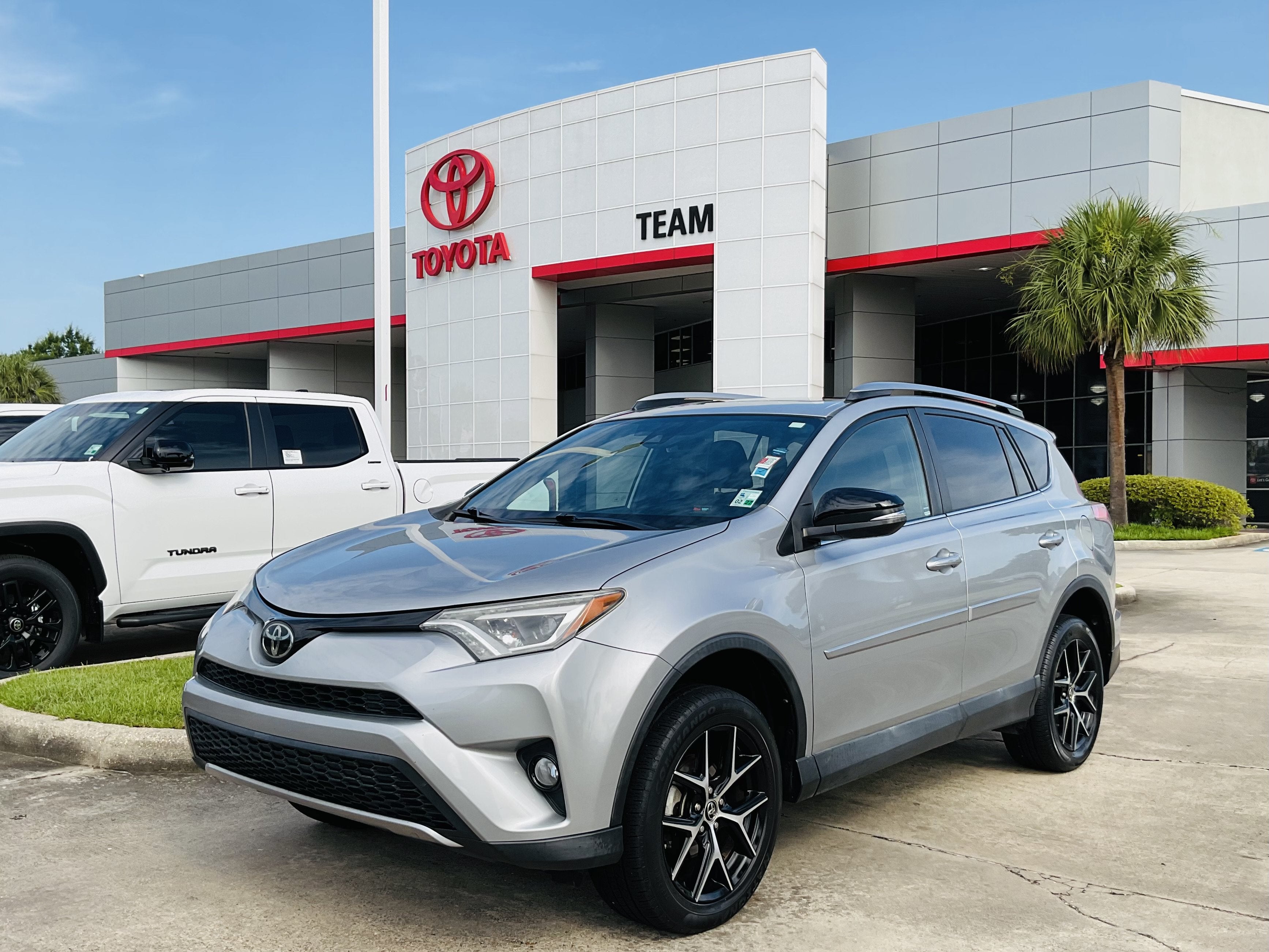 2018 Toyota RAV4 SE