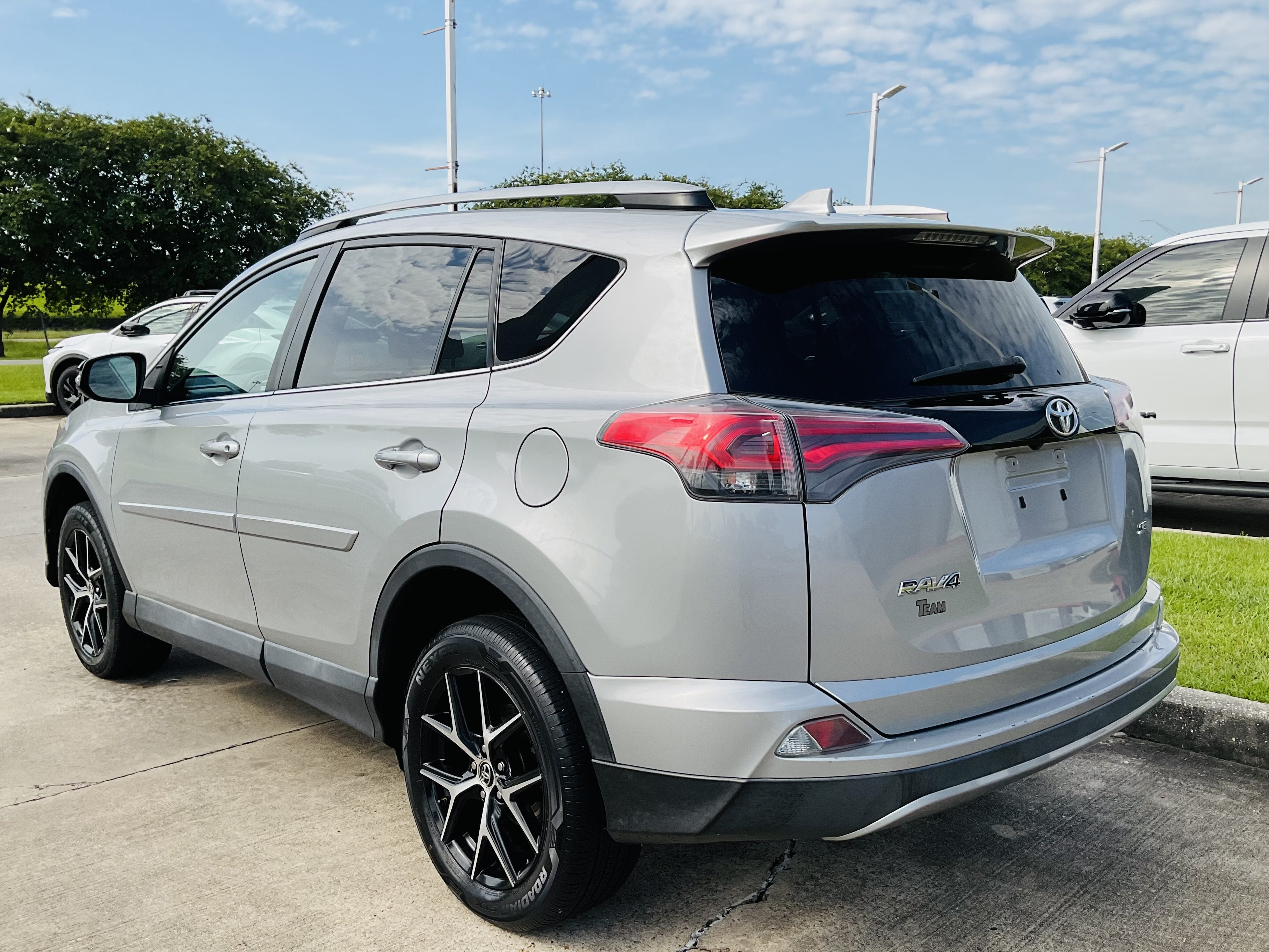 2018 Toyota RAV4 SE