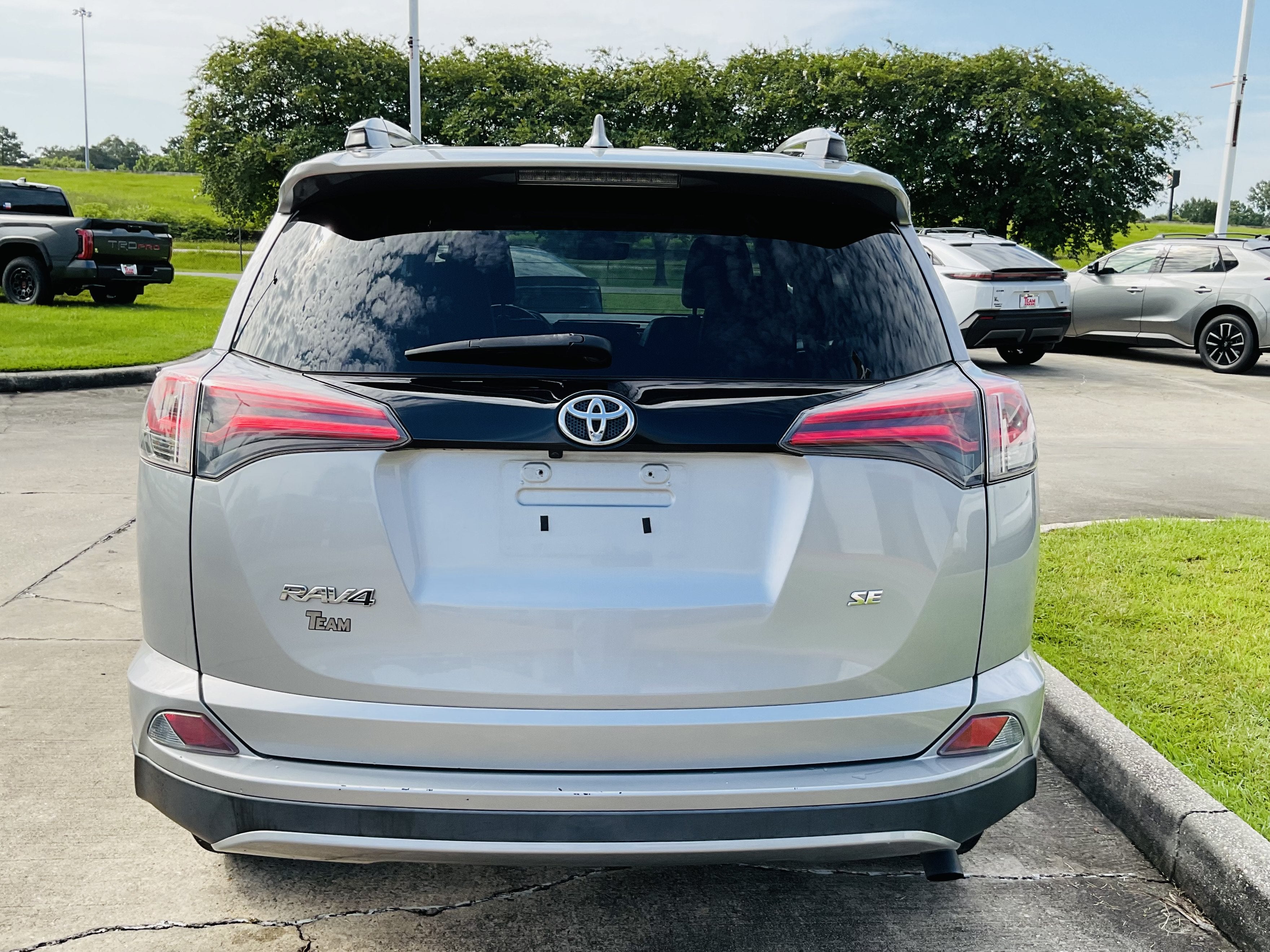 2018 Toyota RAV4 SE