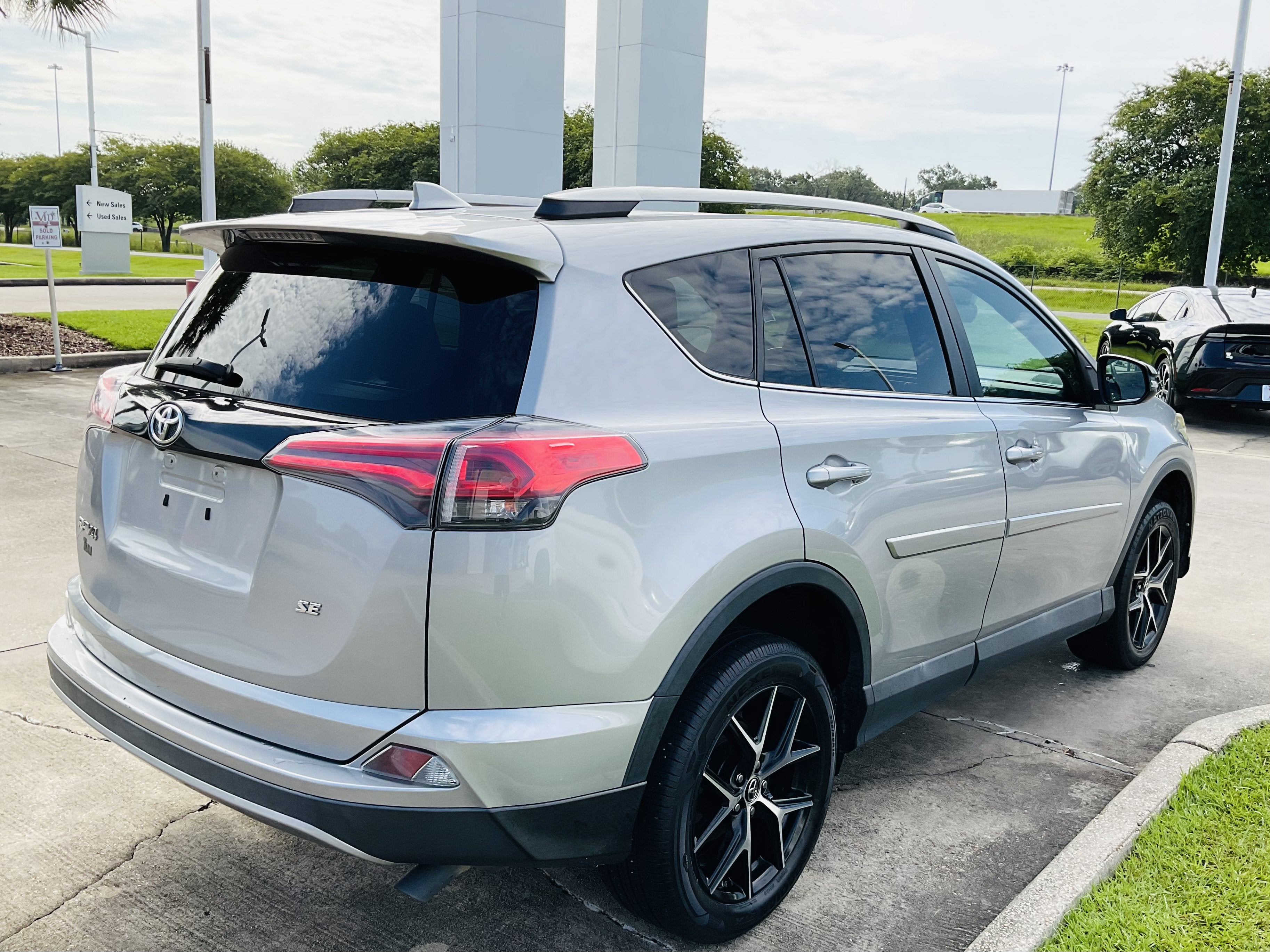 2018 Toyota RAV4 SE