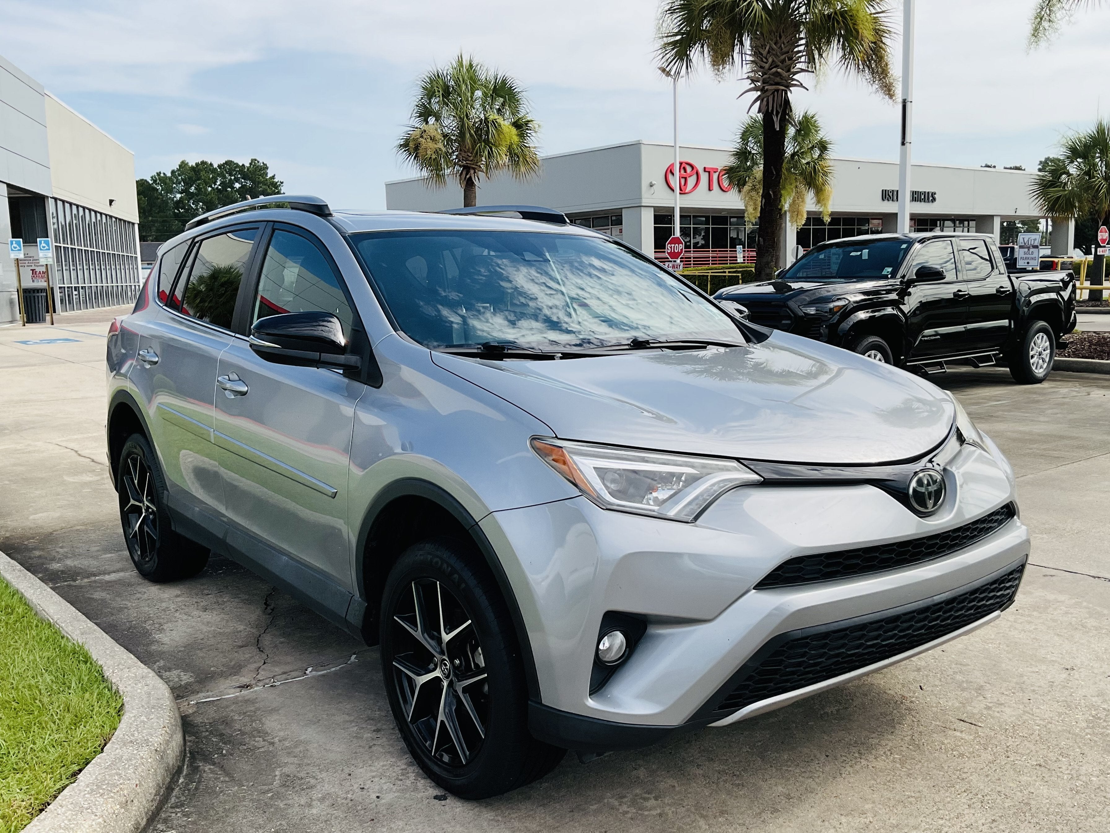 2018 Toyota RAV4 SE