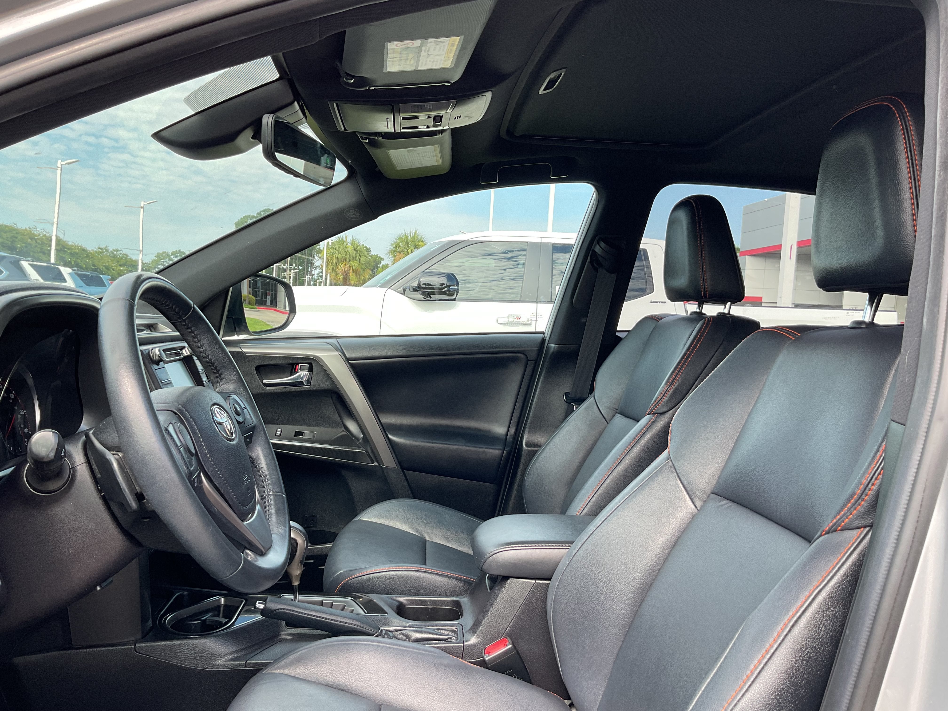 2018 Toyota RAV4 SE