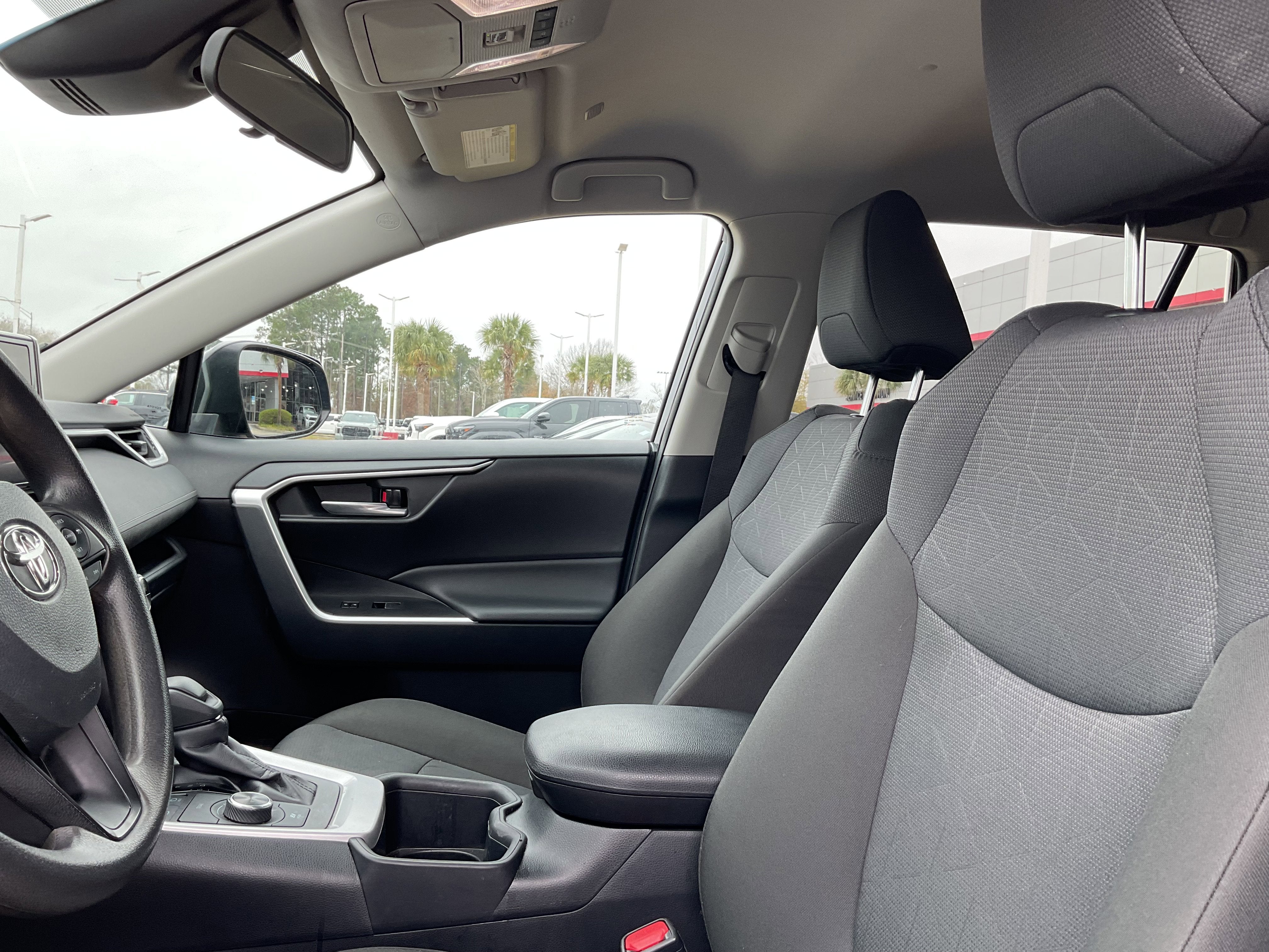 2025 Toyota RAV4 HYBRID Hybrid XLE