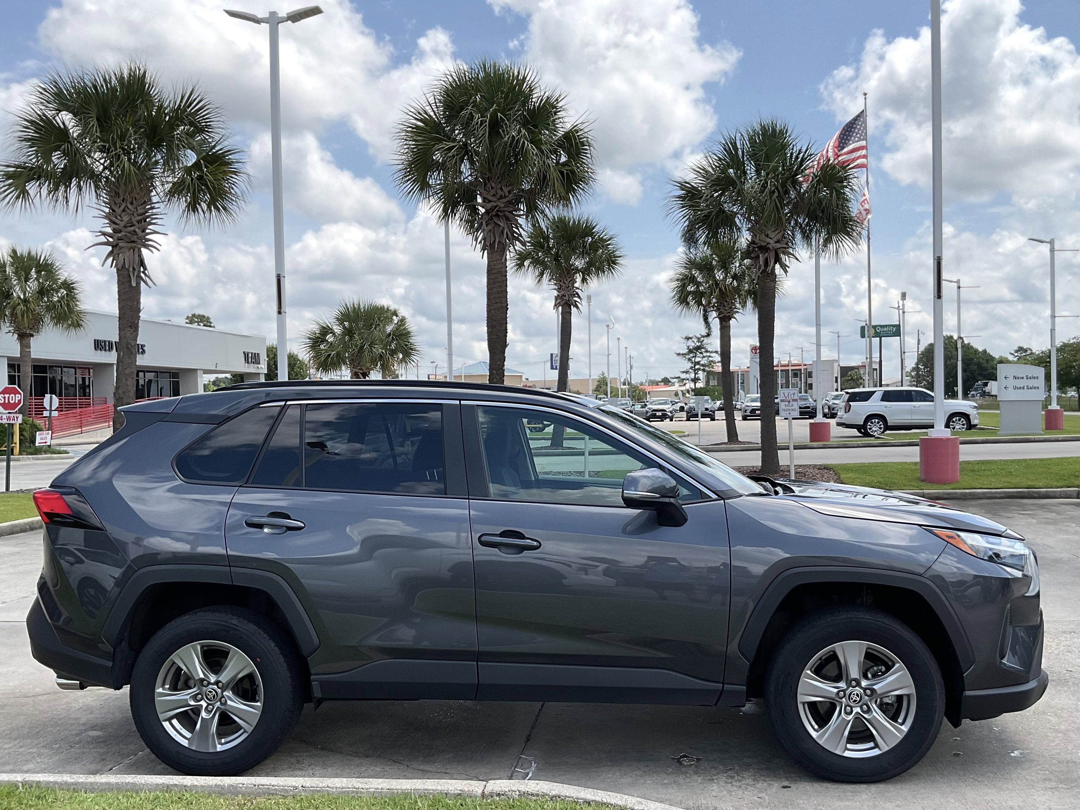 2025 Toyota RAV4 XLE