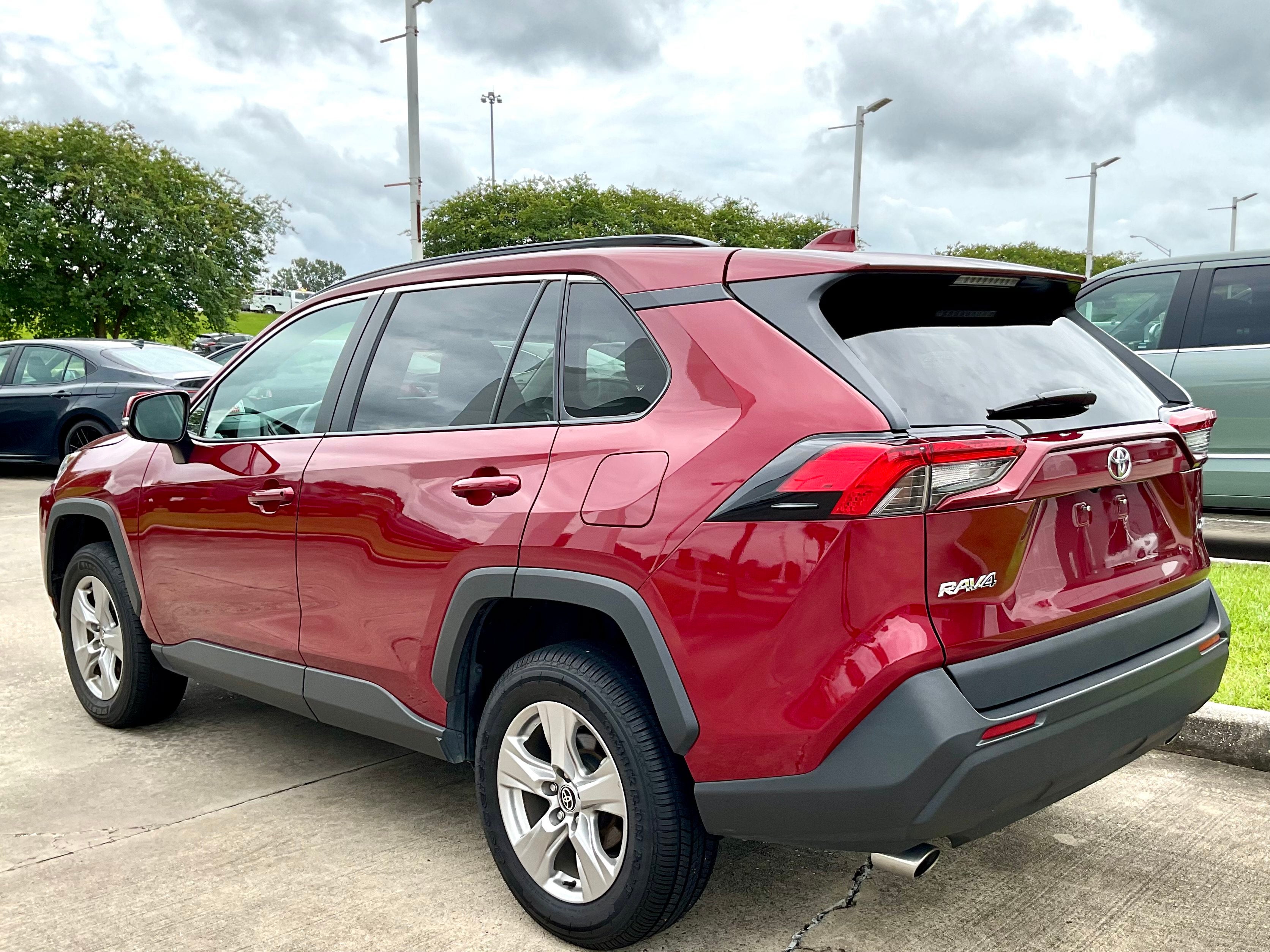 2025 Toyota RAV4 XLE