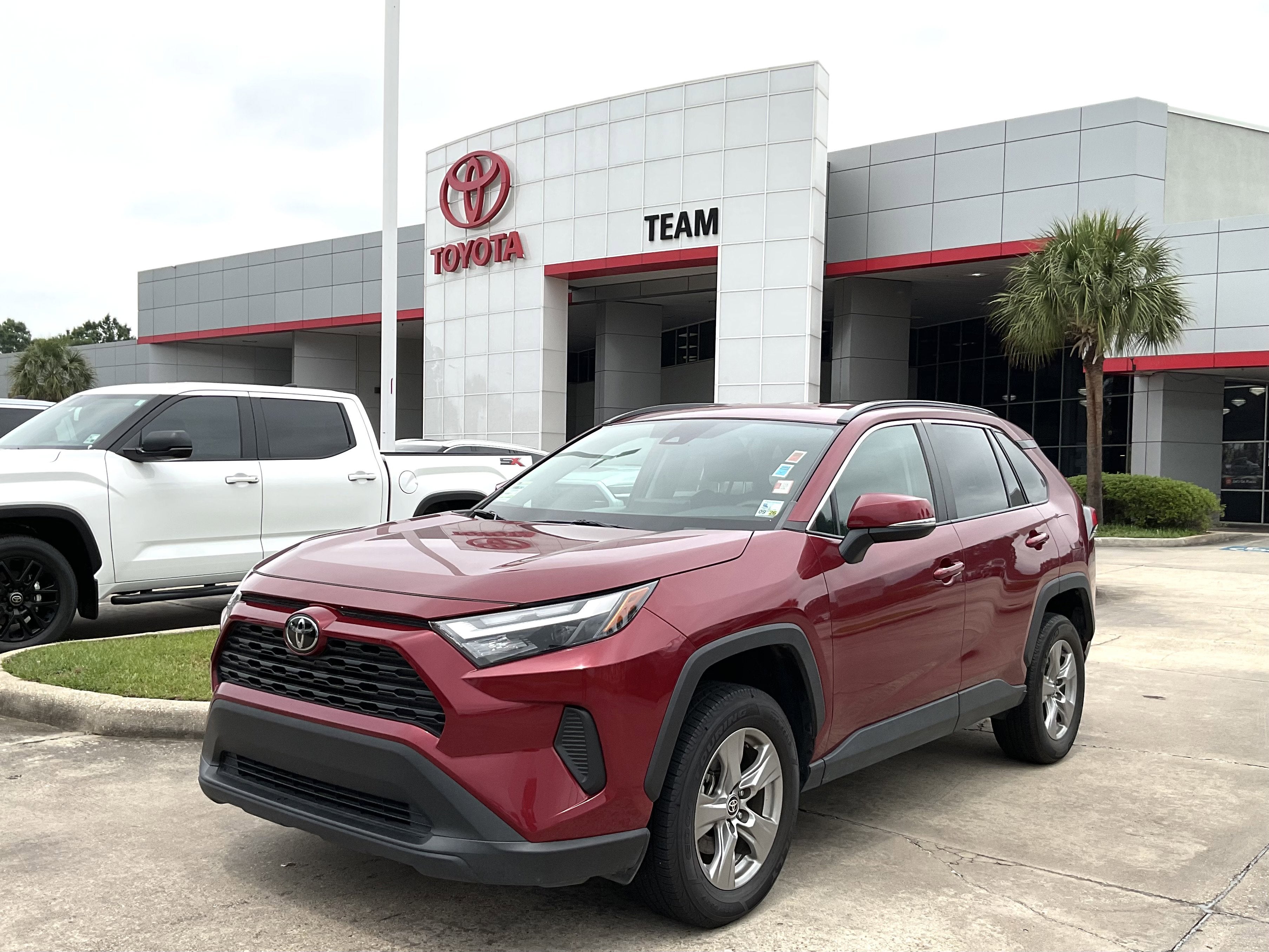 2023 Toyota RAV4 XLE