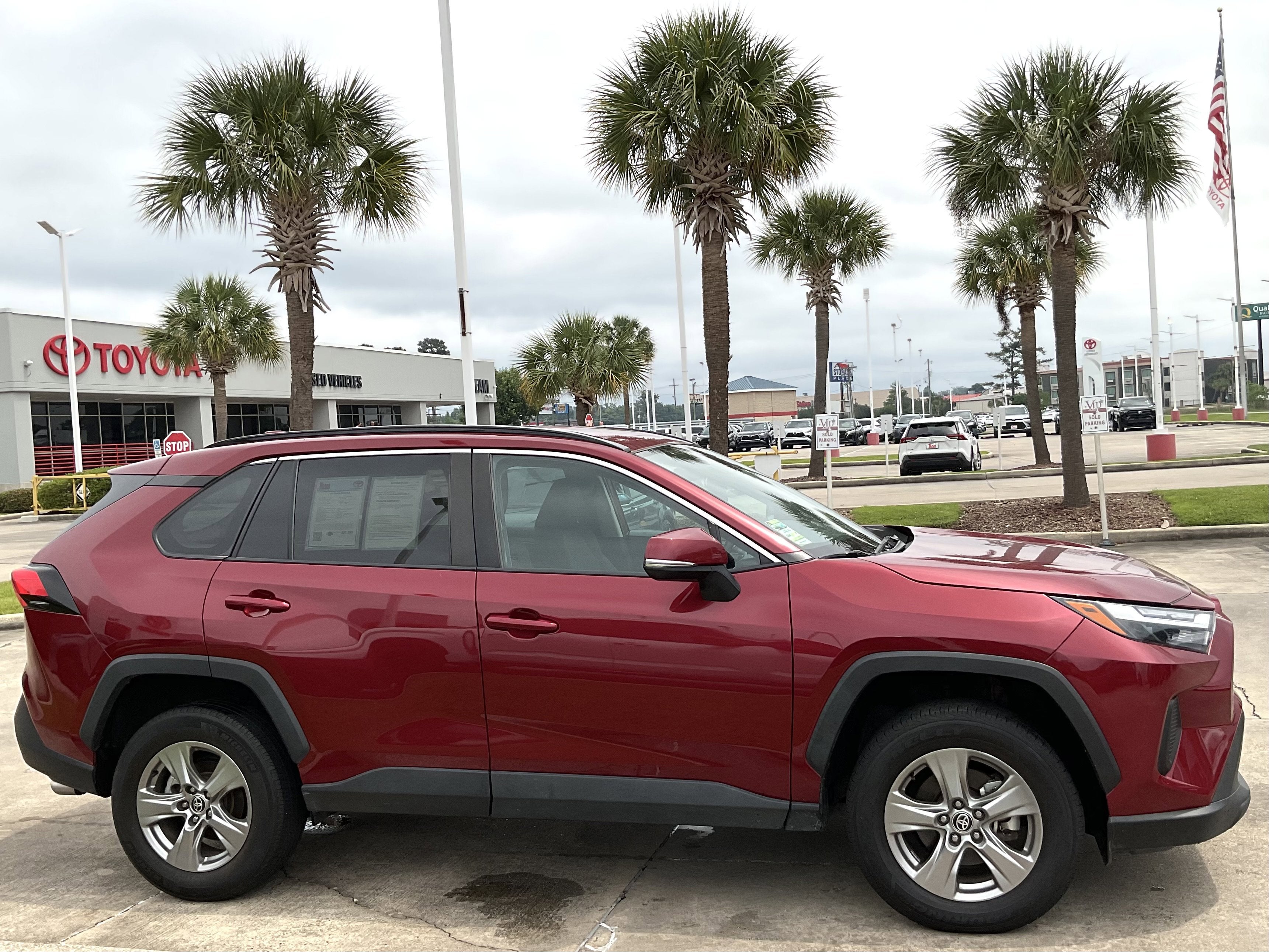 2023 Toyota RAV4 XLE