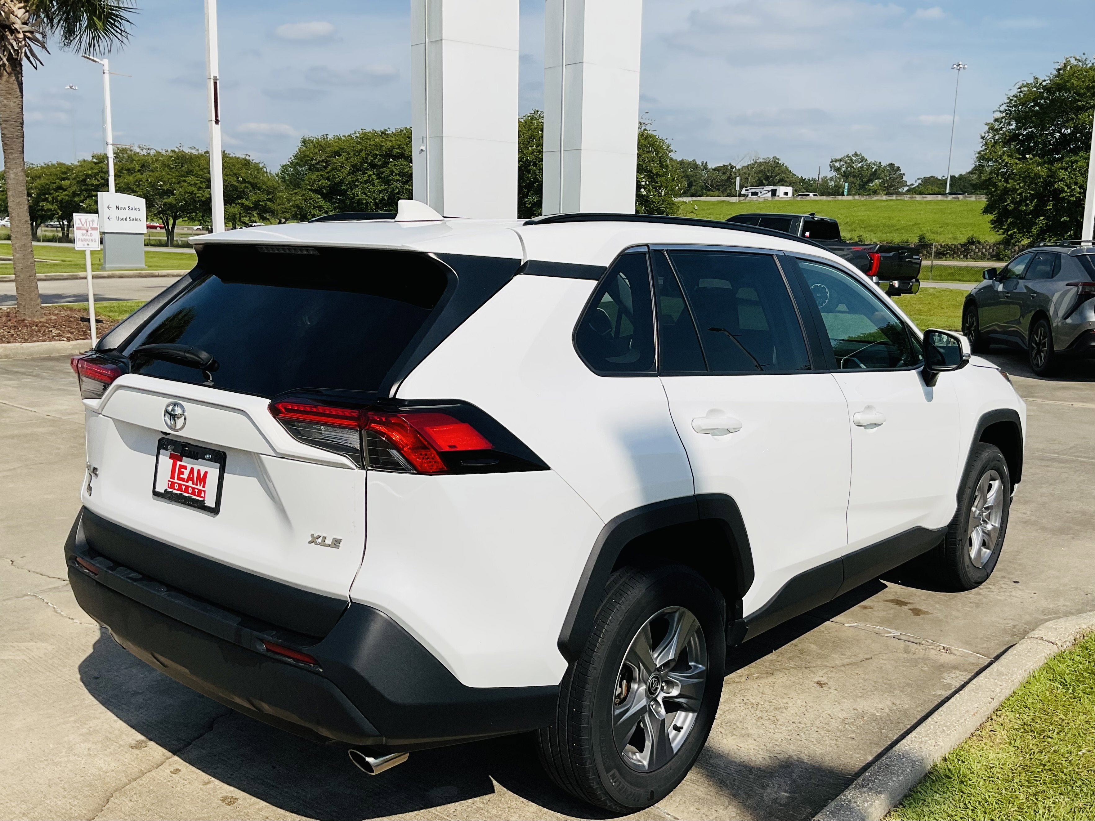 2024 Toyota RAV4 XLE