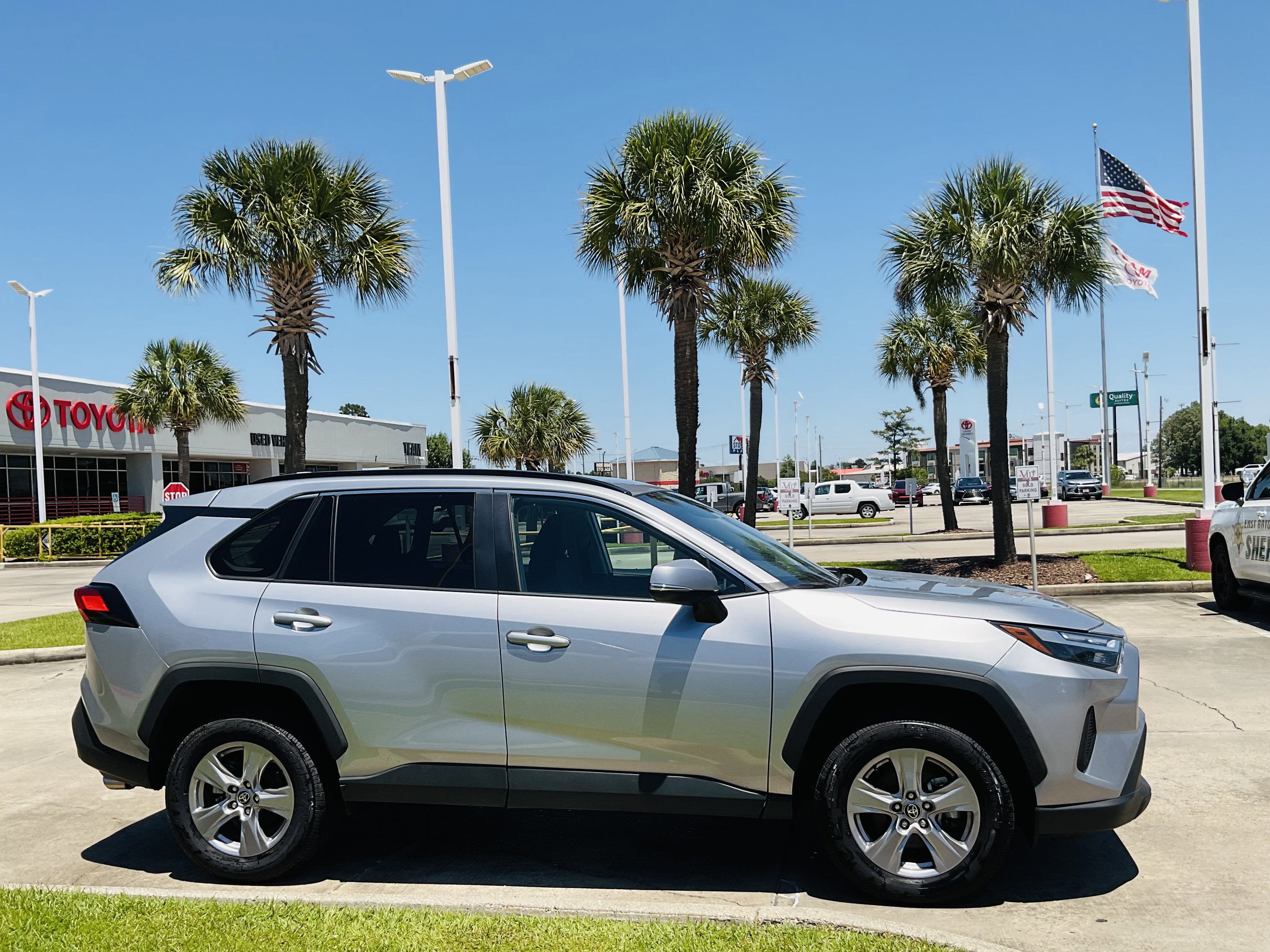 2025 Toyota RAV4 XLE