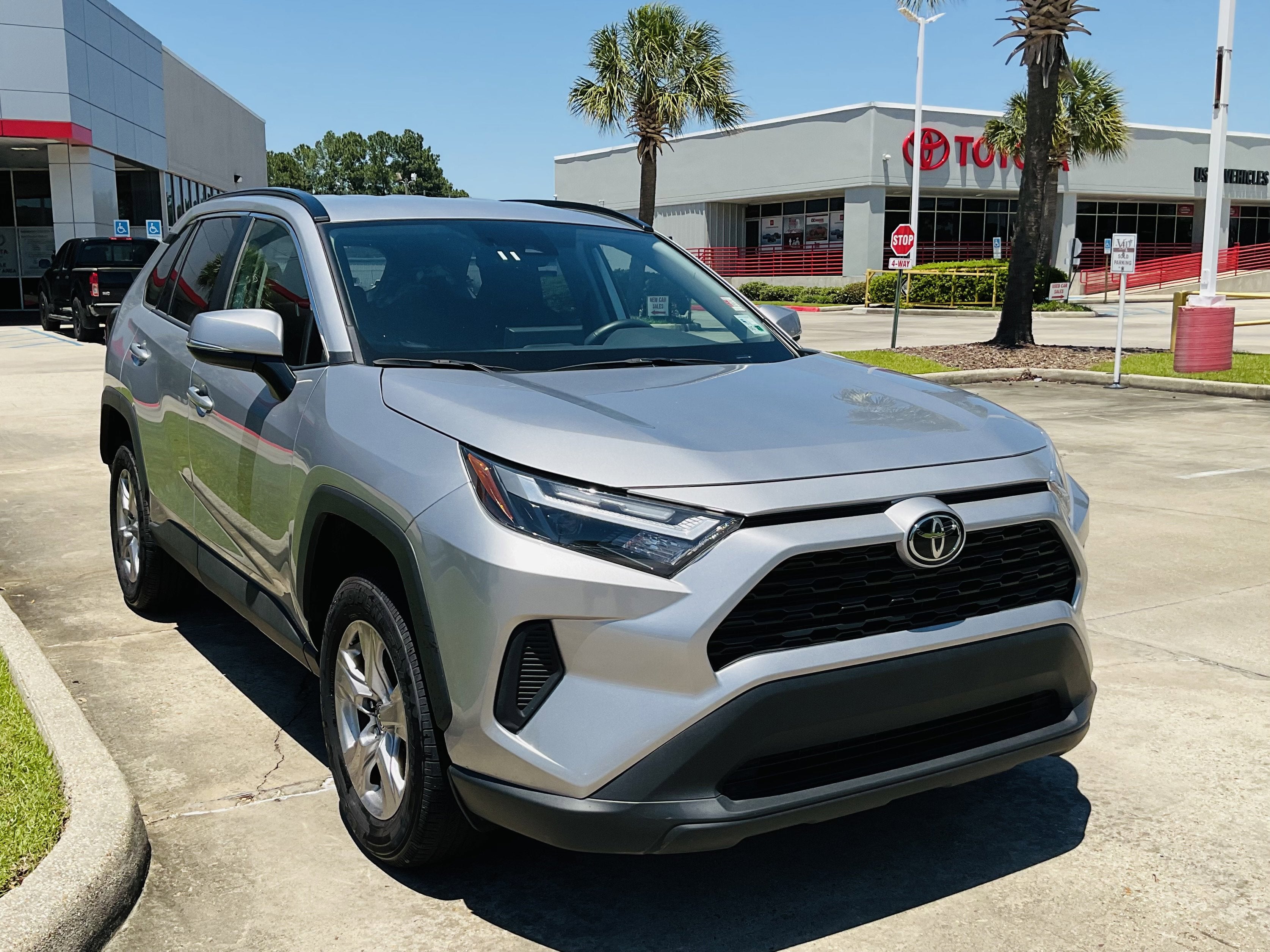 2025 Toyota RAV4 XLE